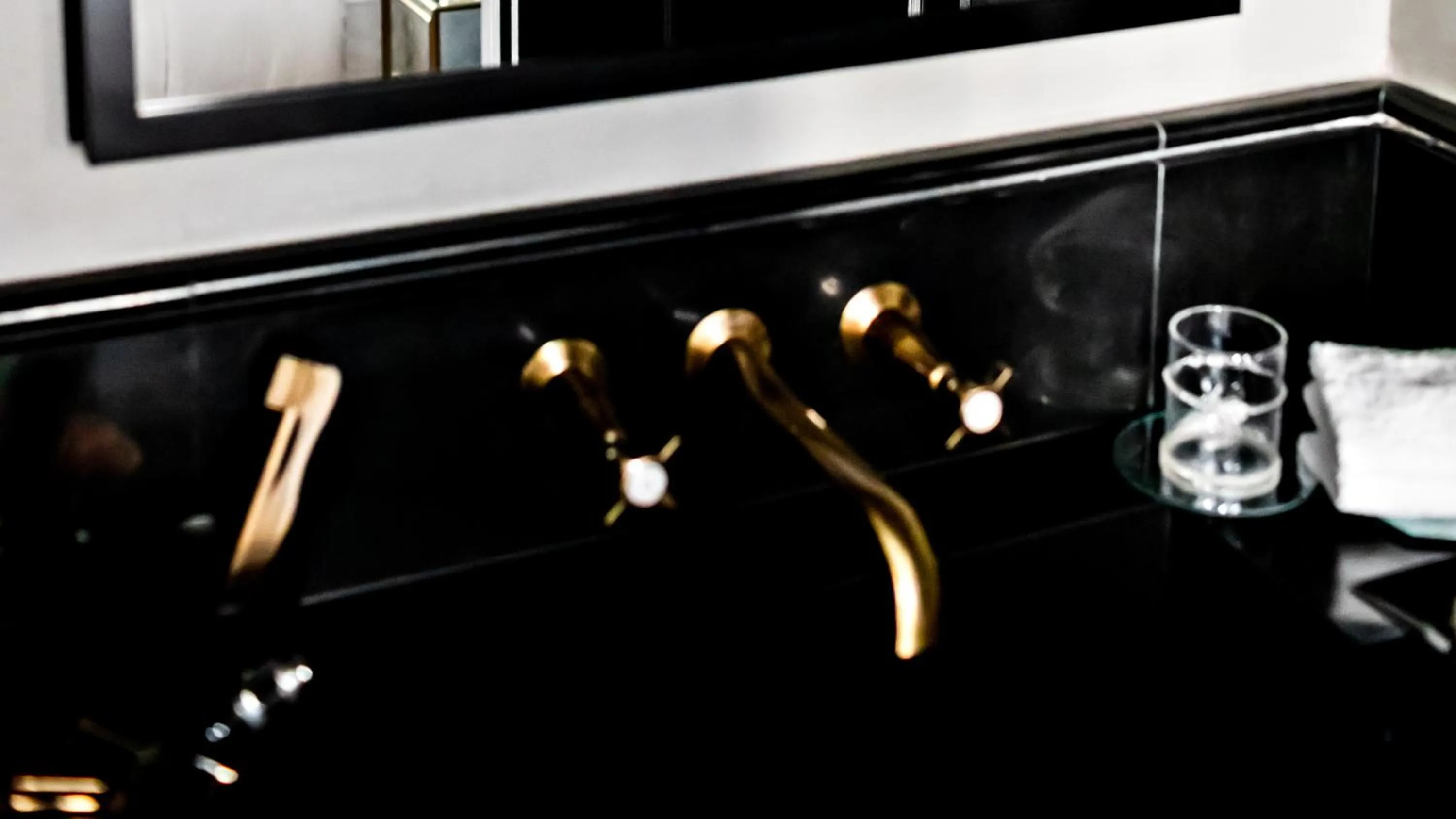 Bathroom in Monsieur George Hotel & Spa - Champs-Elysées