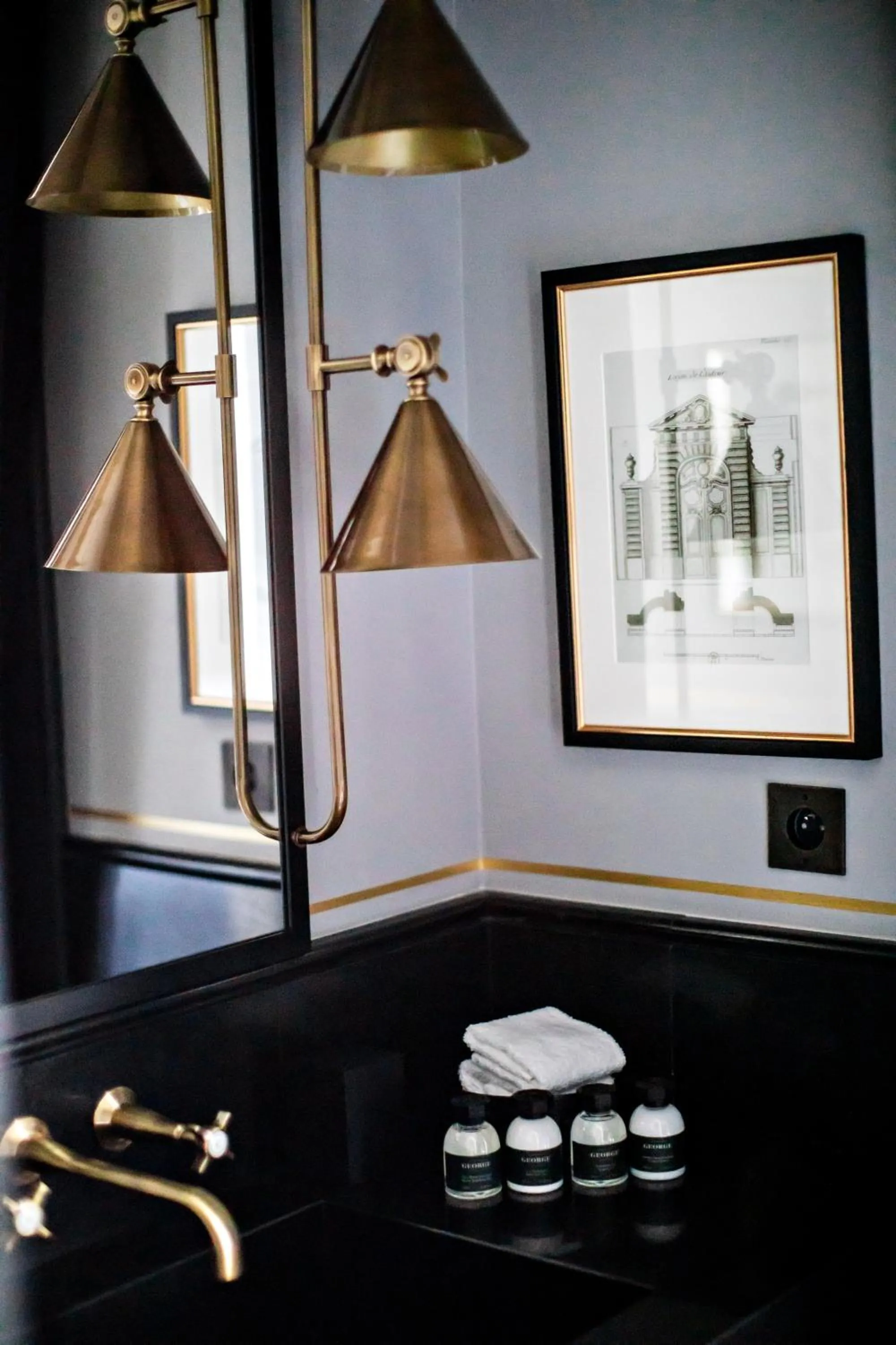 Bathroom in Monsieur George Hotel & Spa - Champs-Elysées