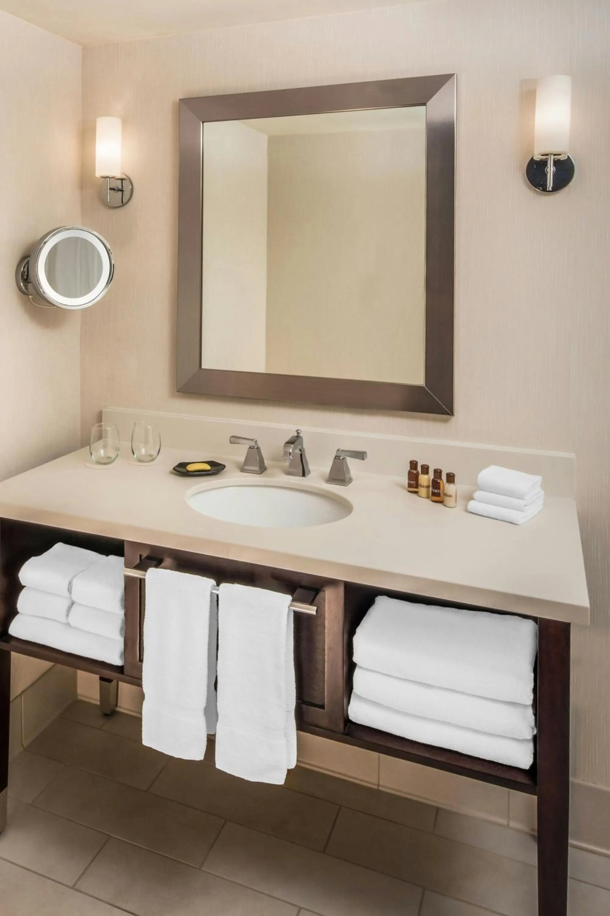 Bathroom in Sheraton Salt Lake City