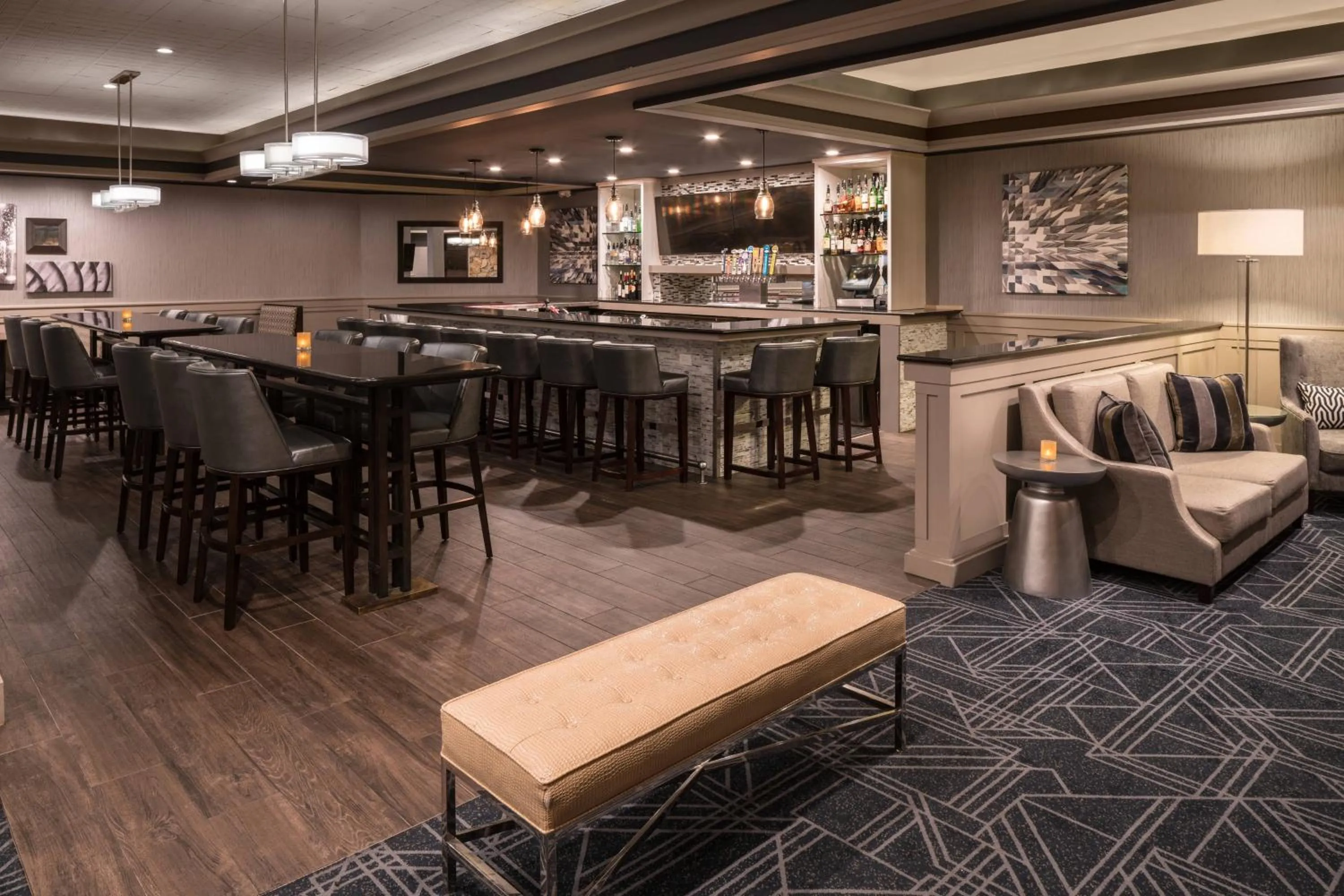 Restaurant/places to eat in Sheraton Salt Lake City