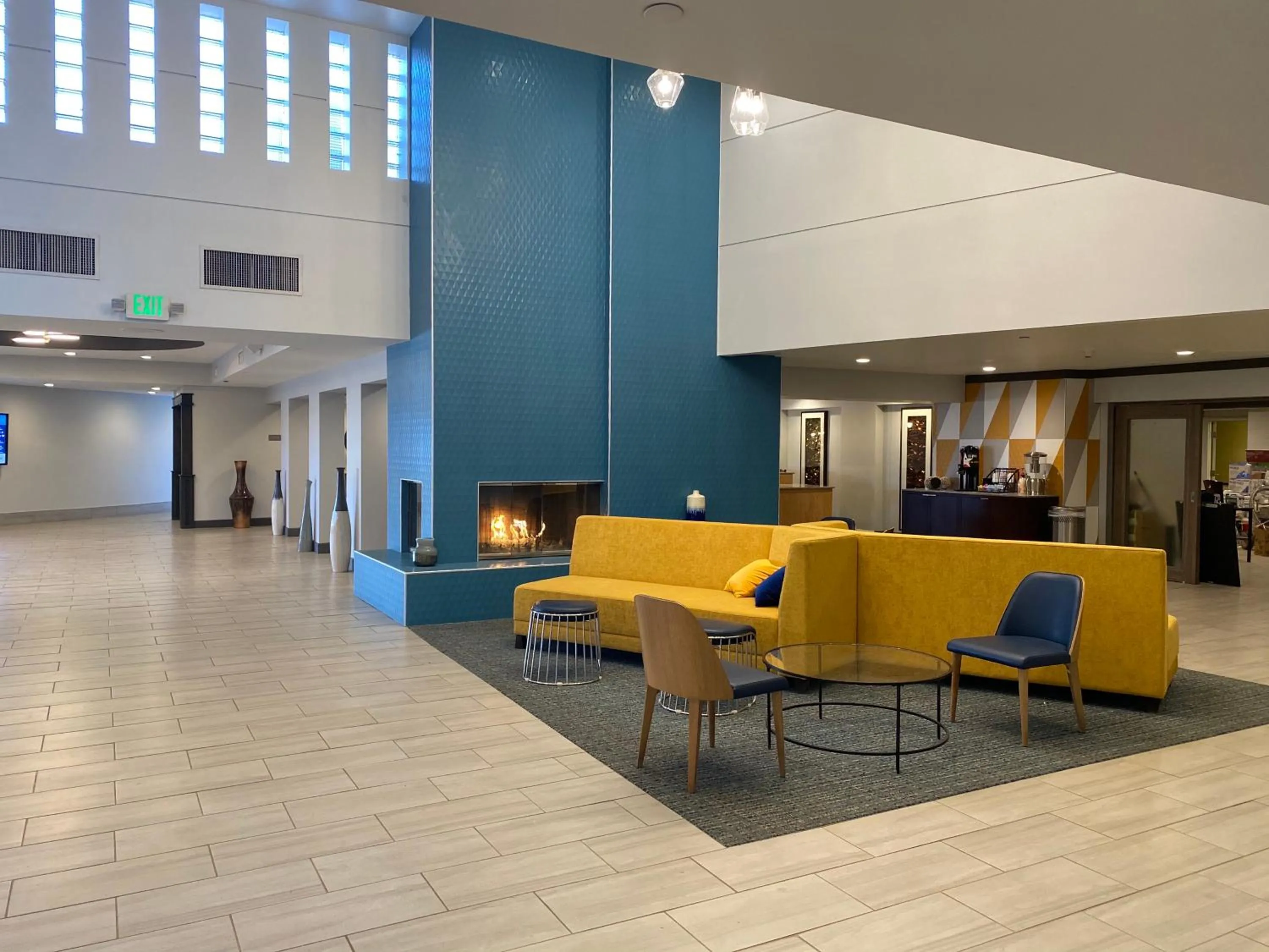 Lobby or reception in Best Western Premier Denver East