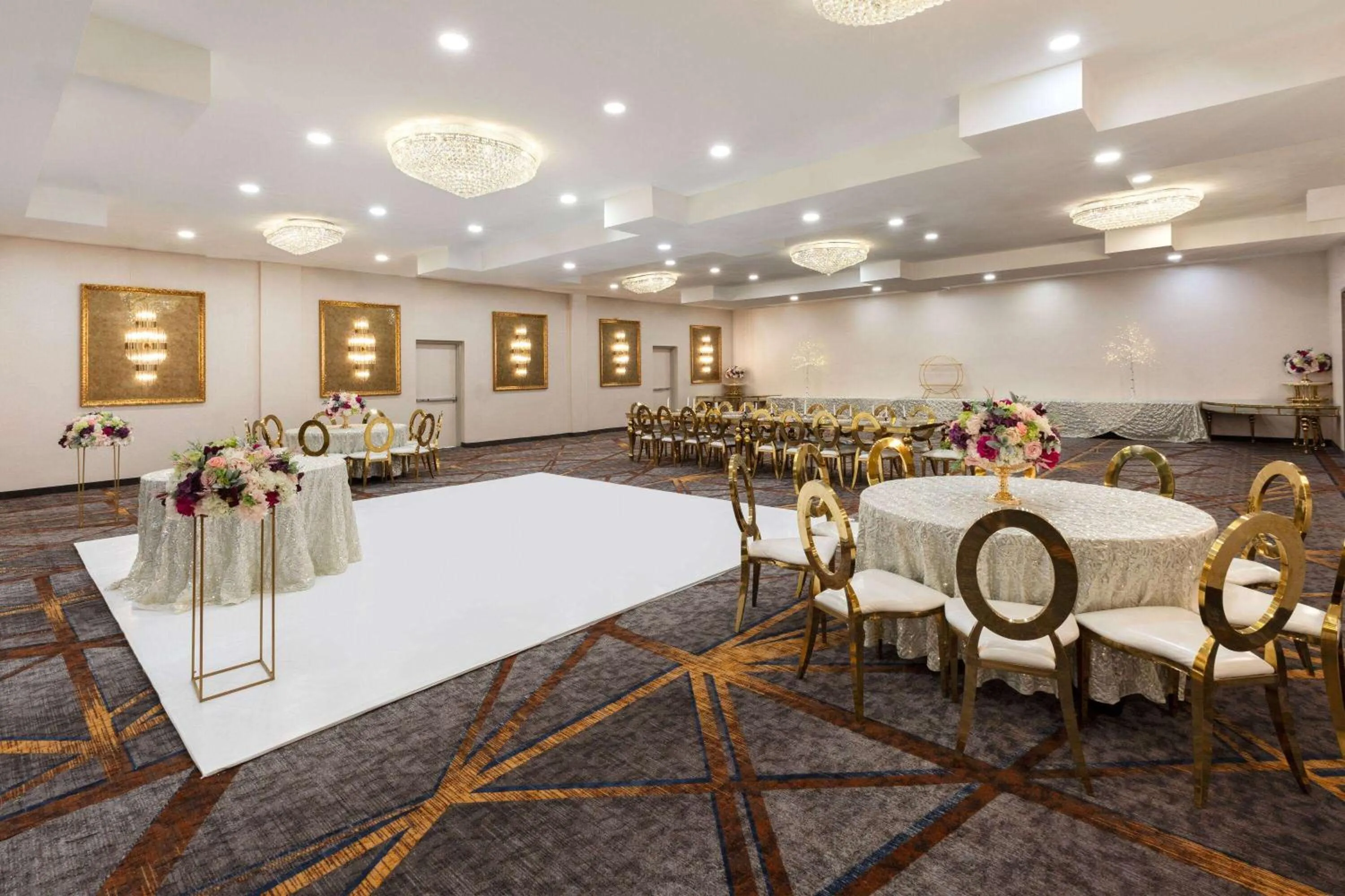 Banquet/Function facilities in Wyndham DFW Airport