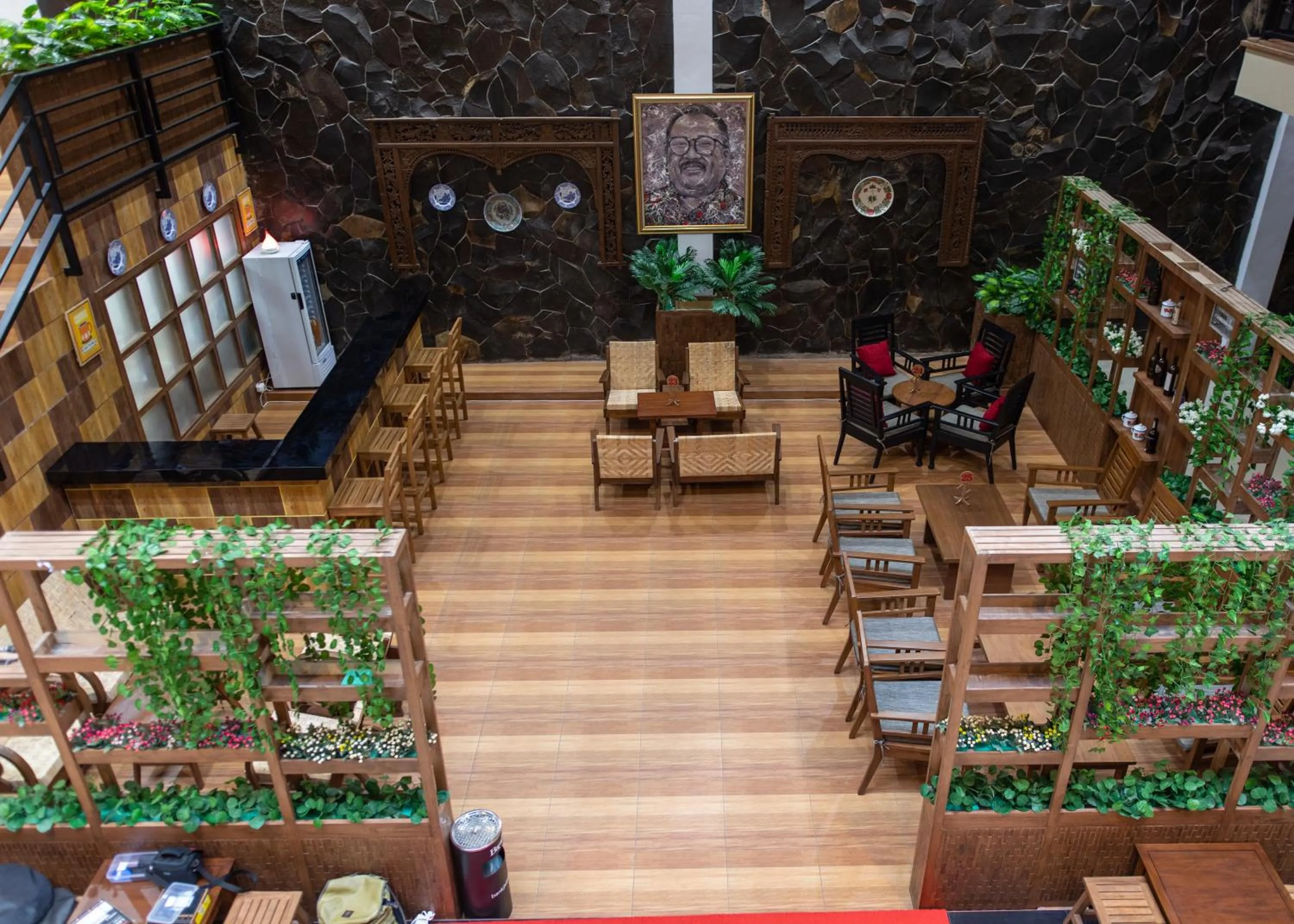 Communal lounge/ TV room in Baratha Hotel & Resto