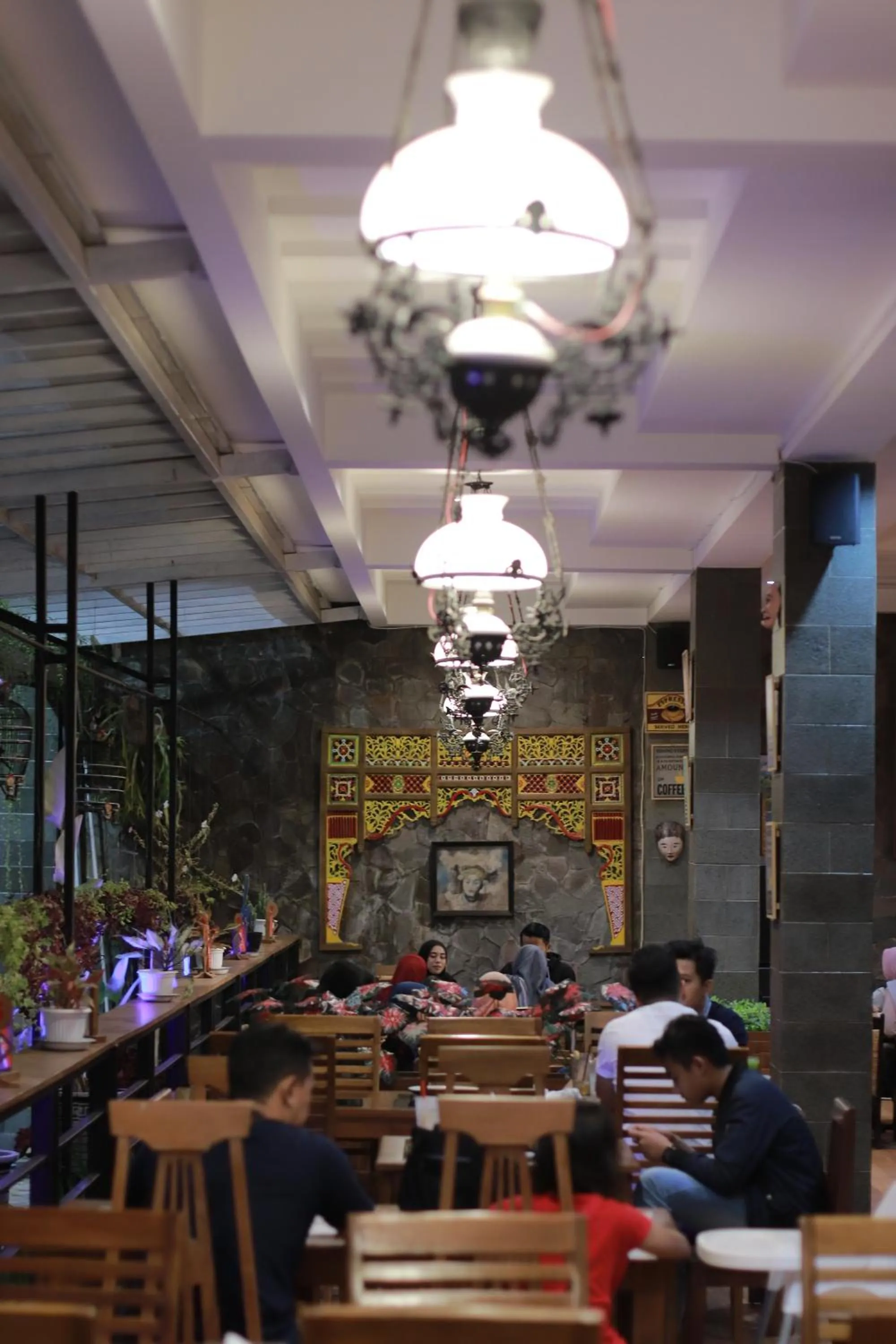 Restaurant/places to eat in Baratha Hotel & Resto