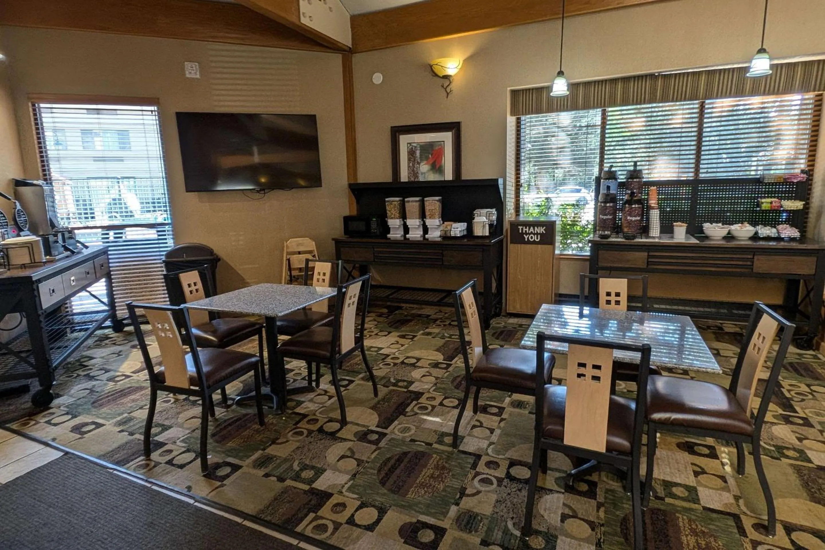 Breakfast in Comfort Inn Near Vail Beaver Creek