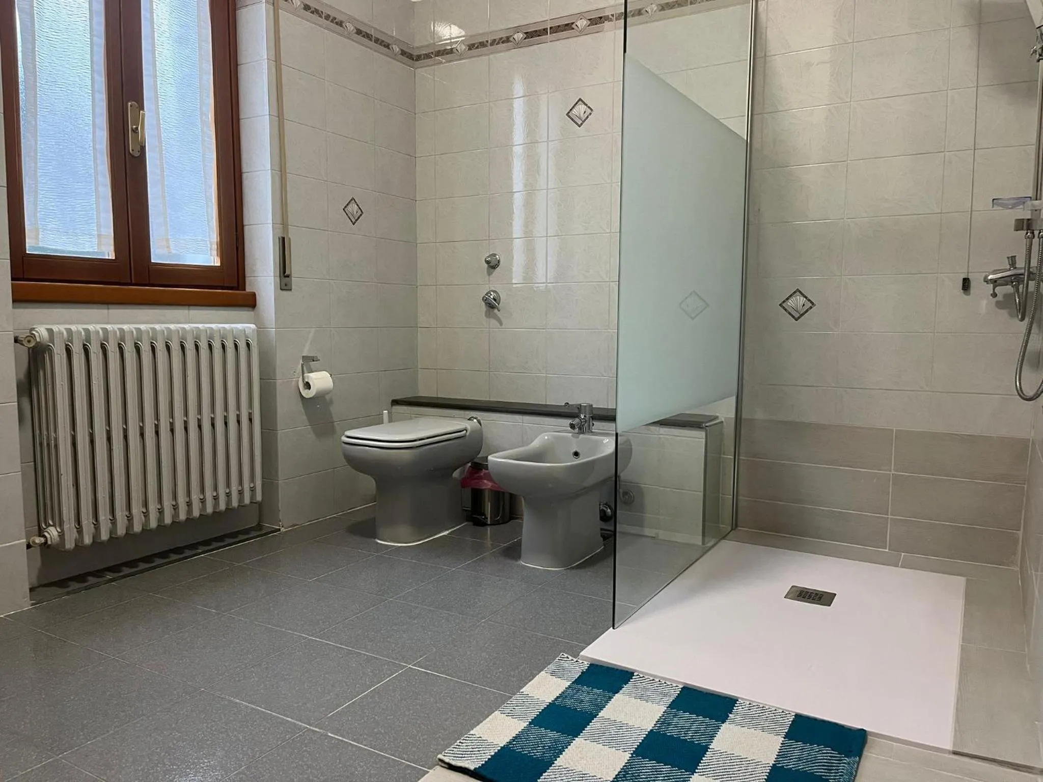 Shower in FlatMILAN