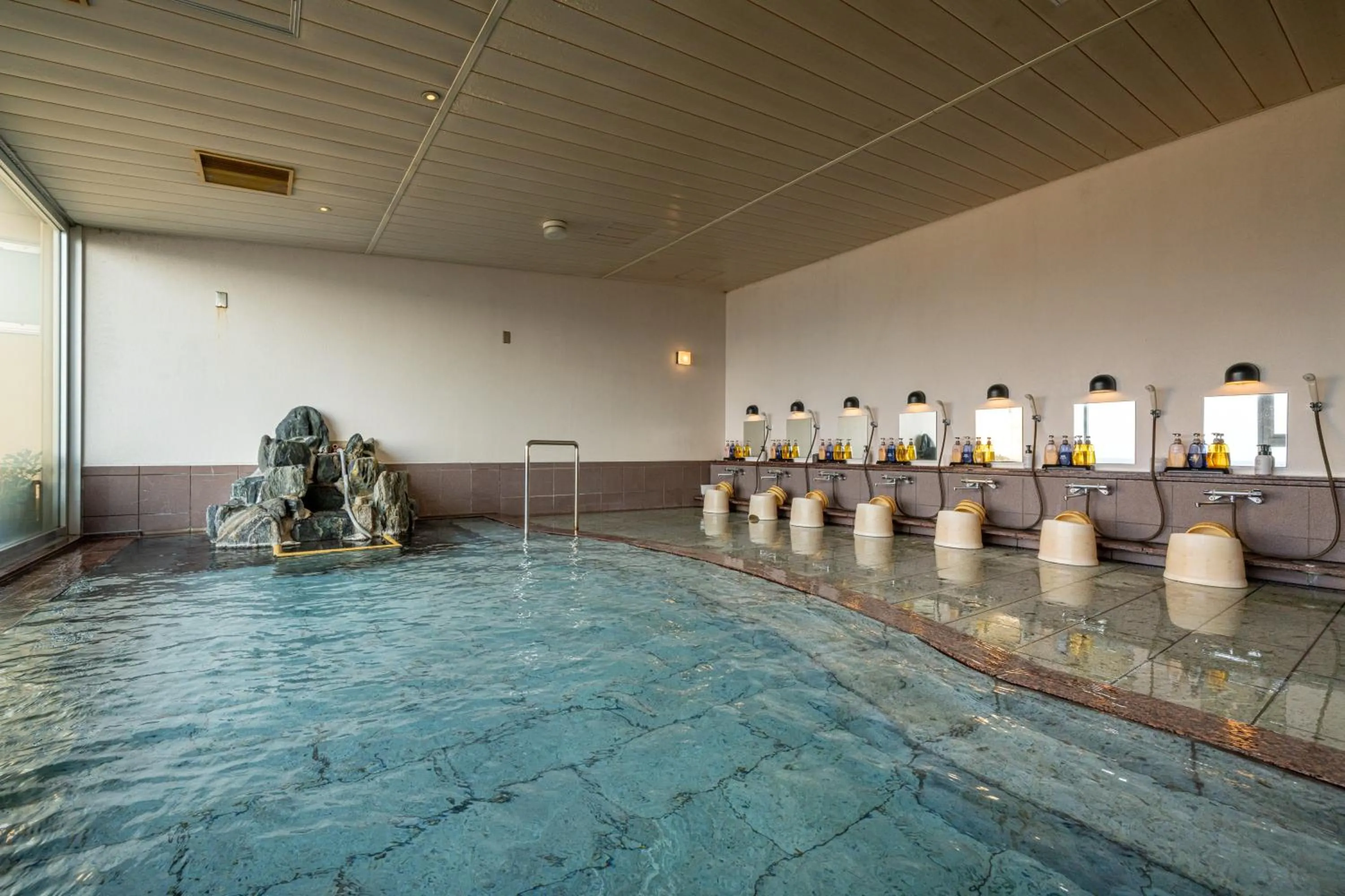 Hot Spring Bath in Ikkyu -Seaside Hotel-