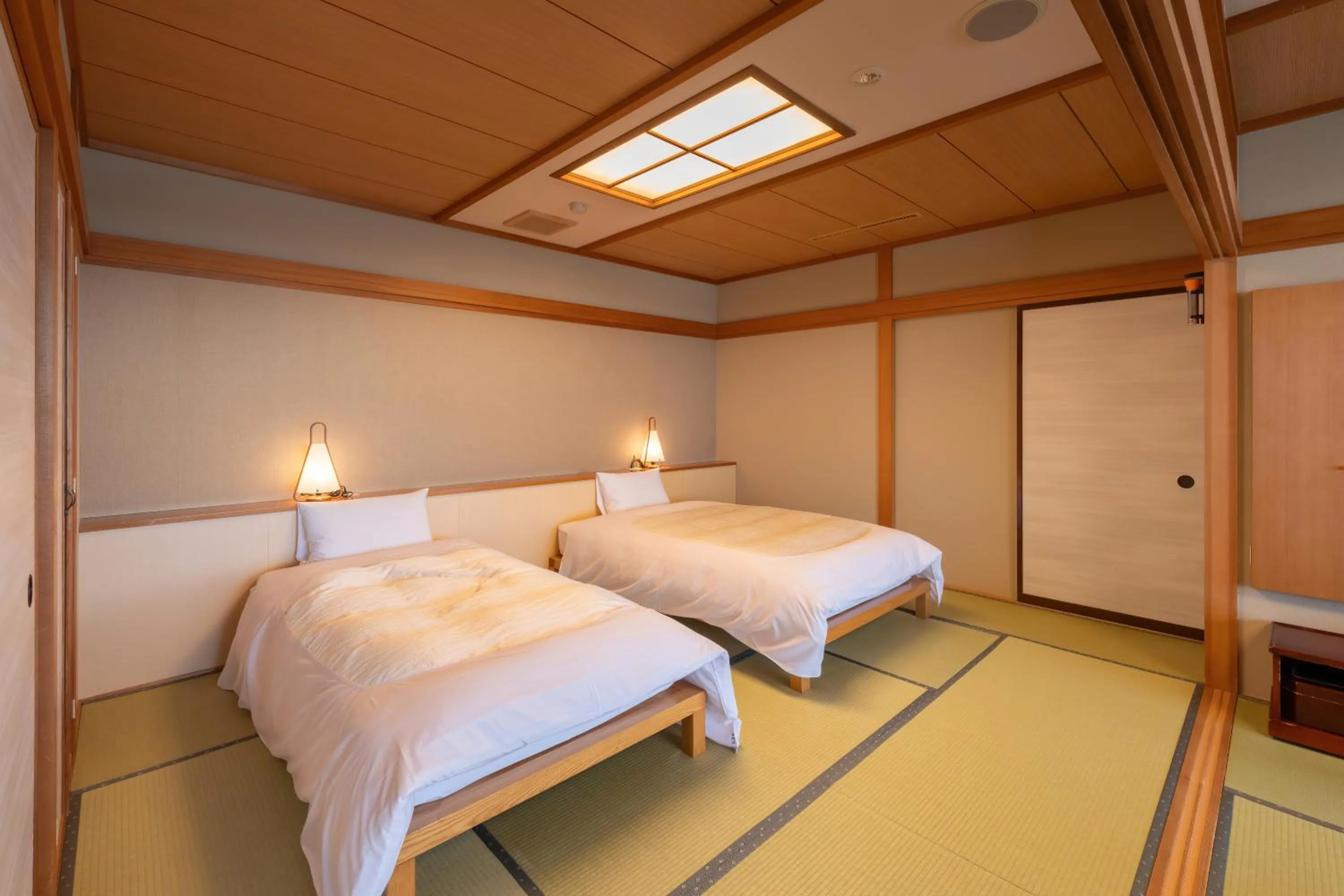 Bed in Ikkyu -Seaside Hotel-