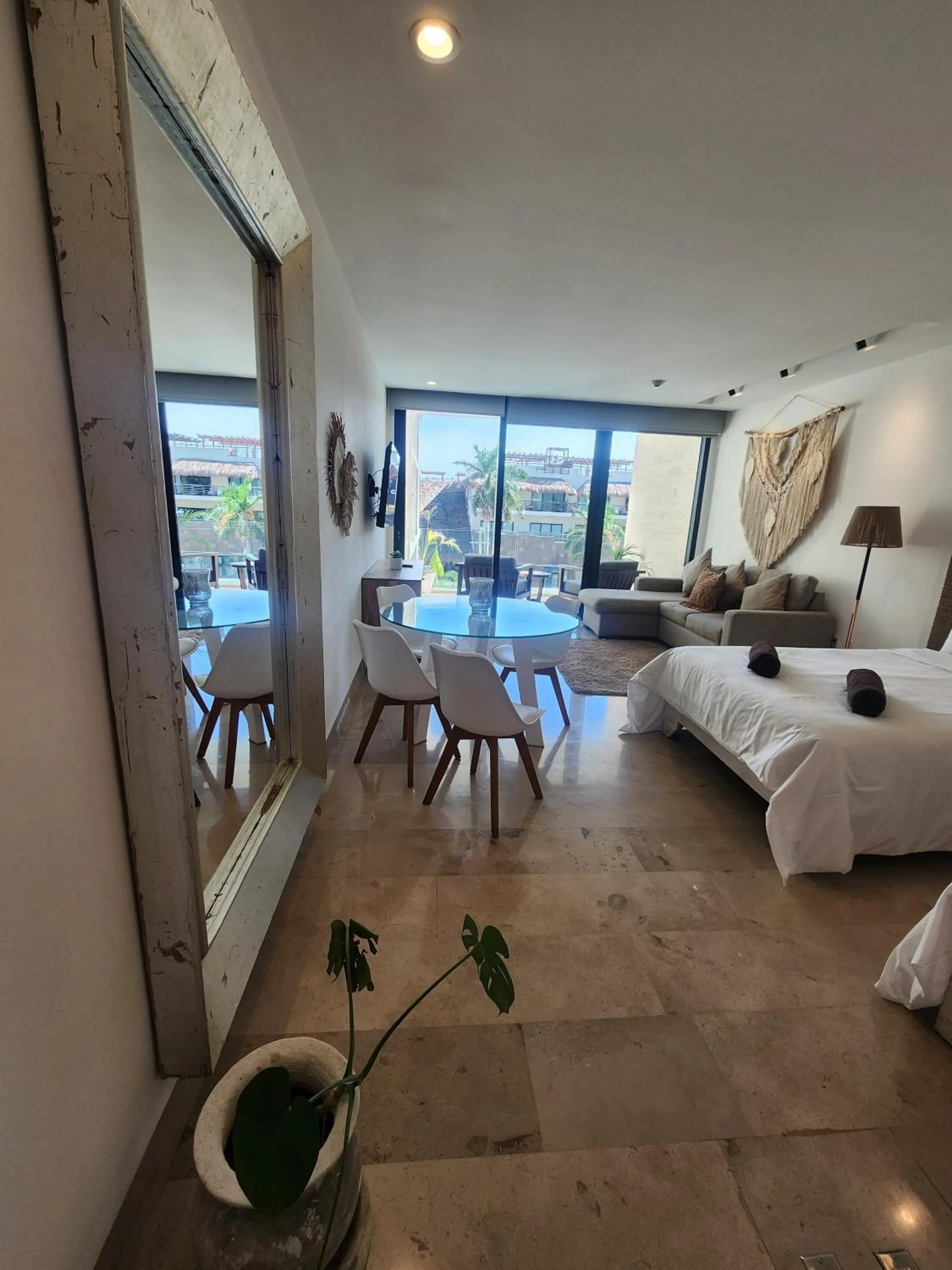 Bed in Oceana by ABNA