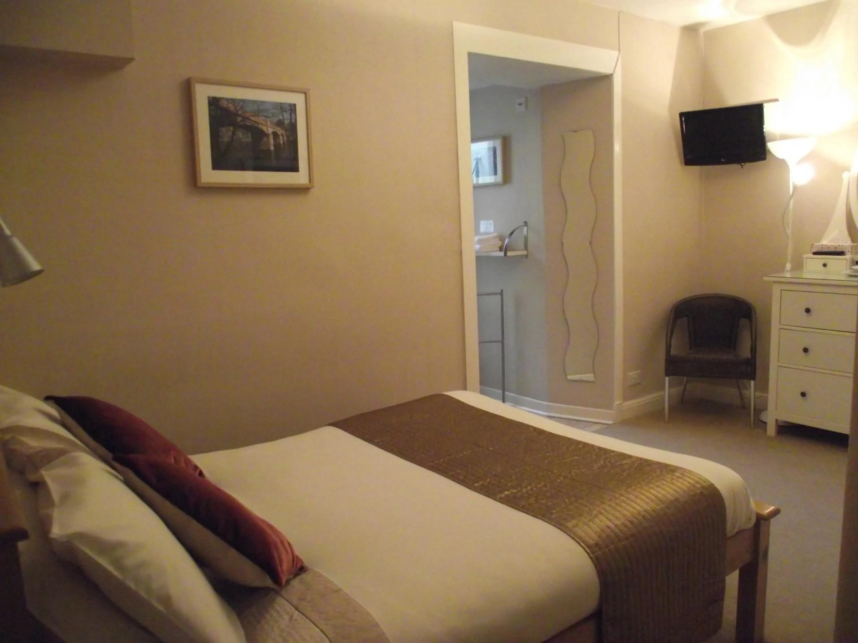 Bed in Broomfield House Bed and Breakfast