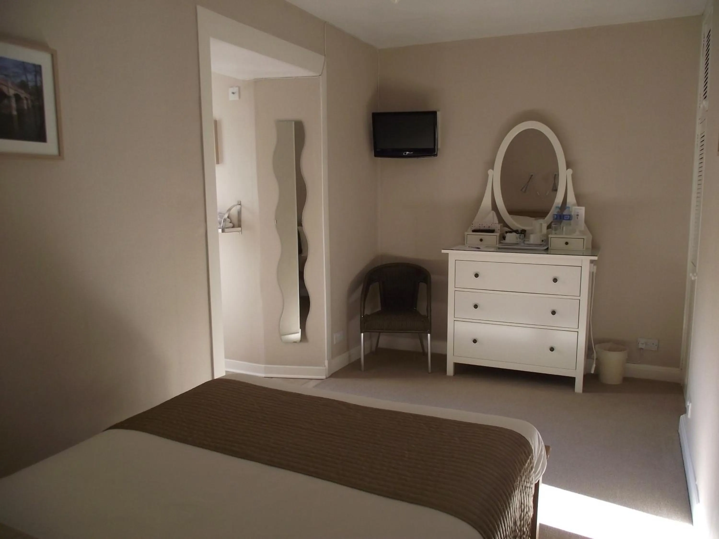 Coffee/tea facilities, Bed in Broomfield House Bed and Breakfast