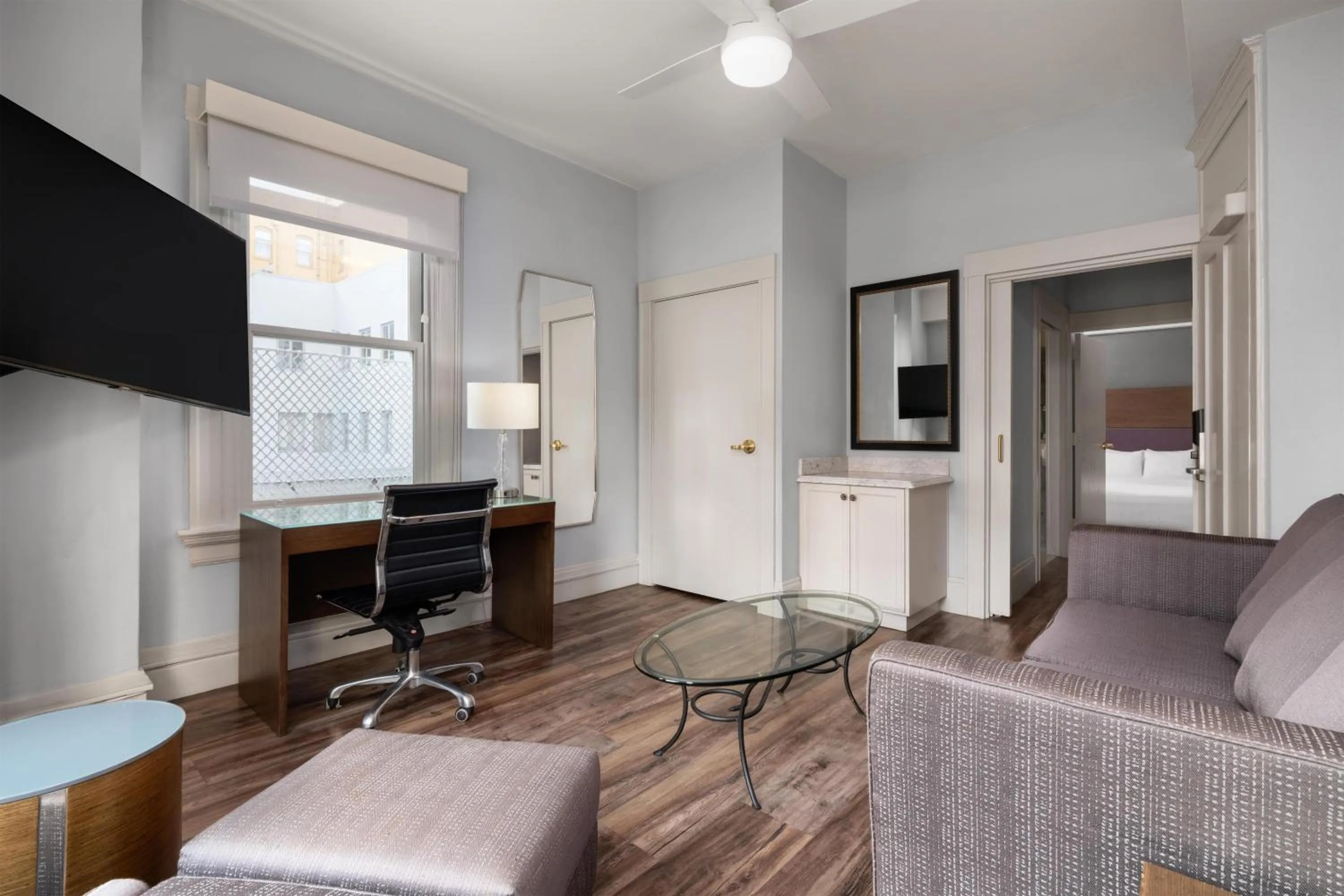 Bedroom in Cartwright Hotel Union Square - BW Premier Collection