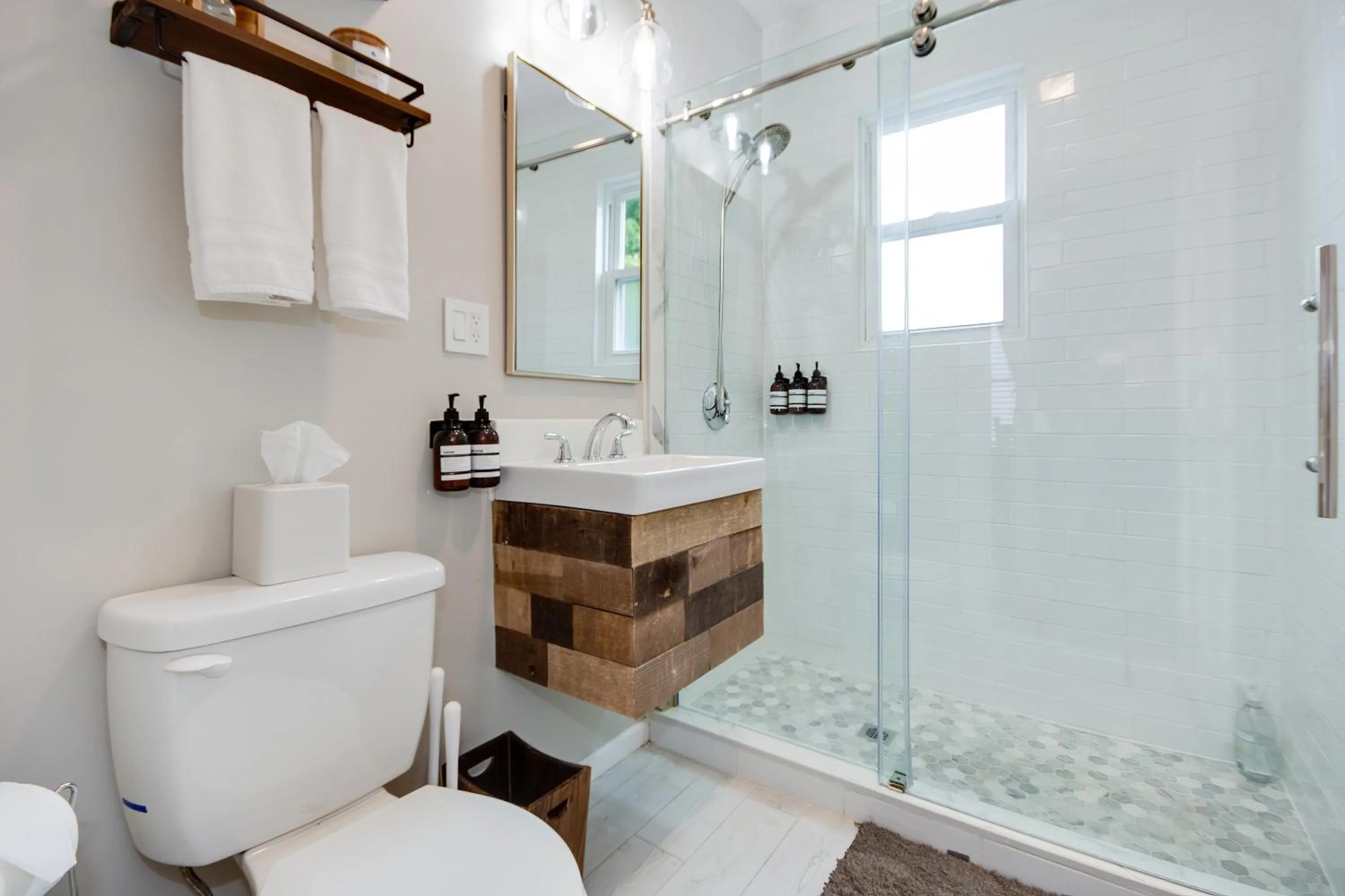 Shower in Boston Queen Bedroom