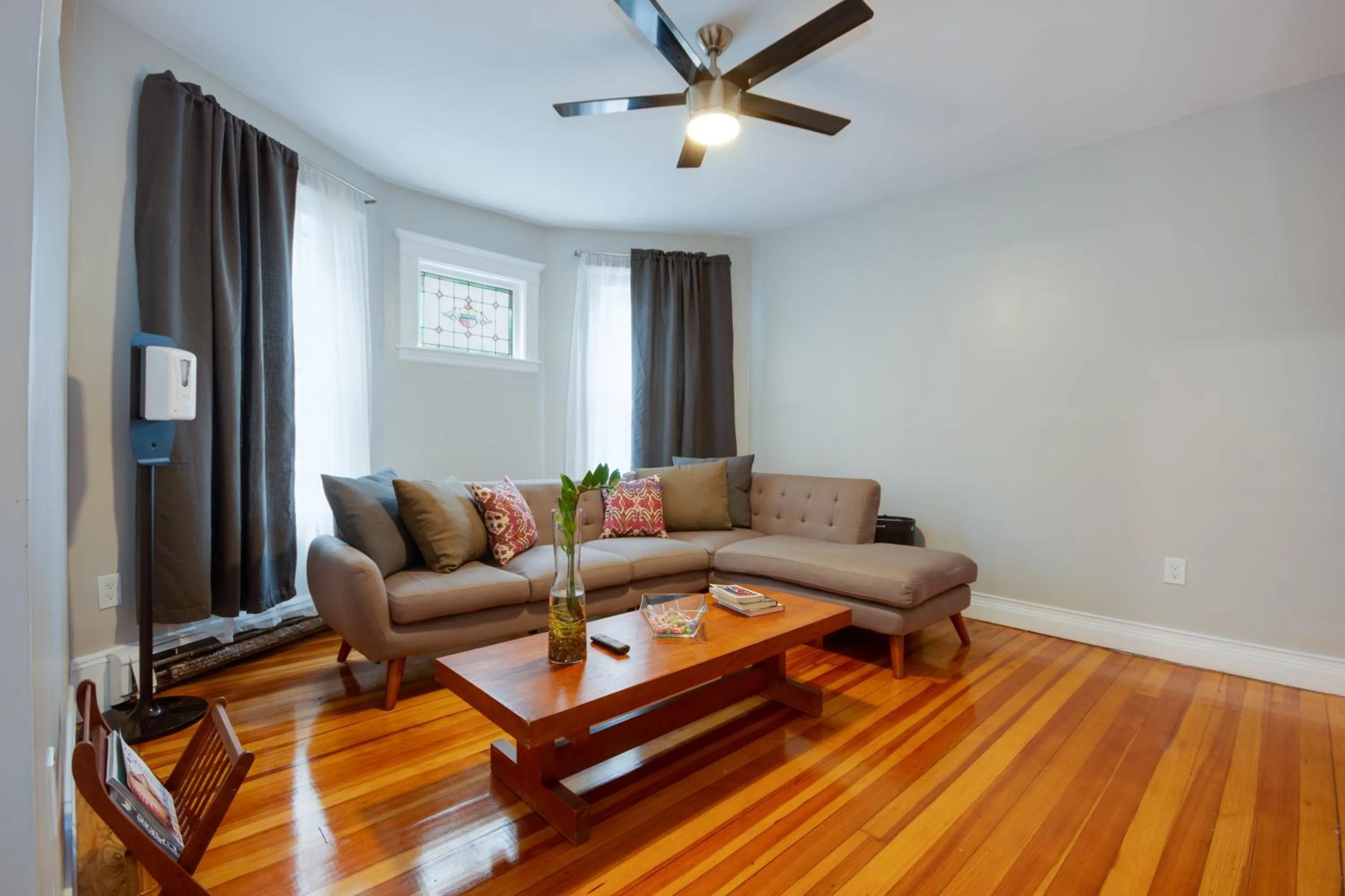 TV and multimedia in Boston Queen Bedroom