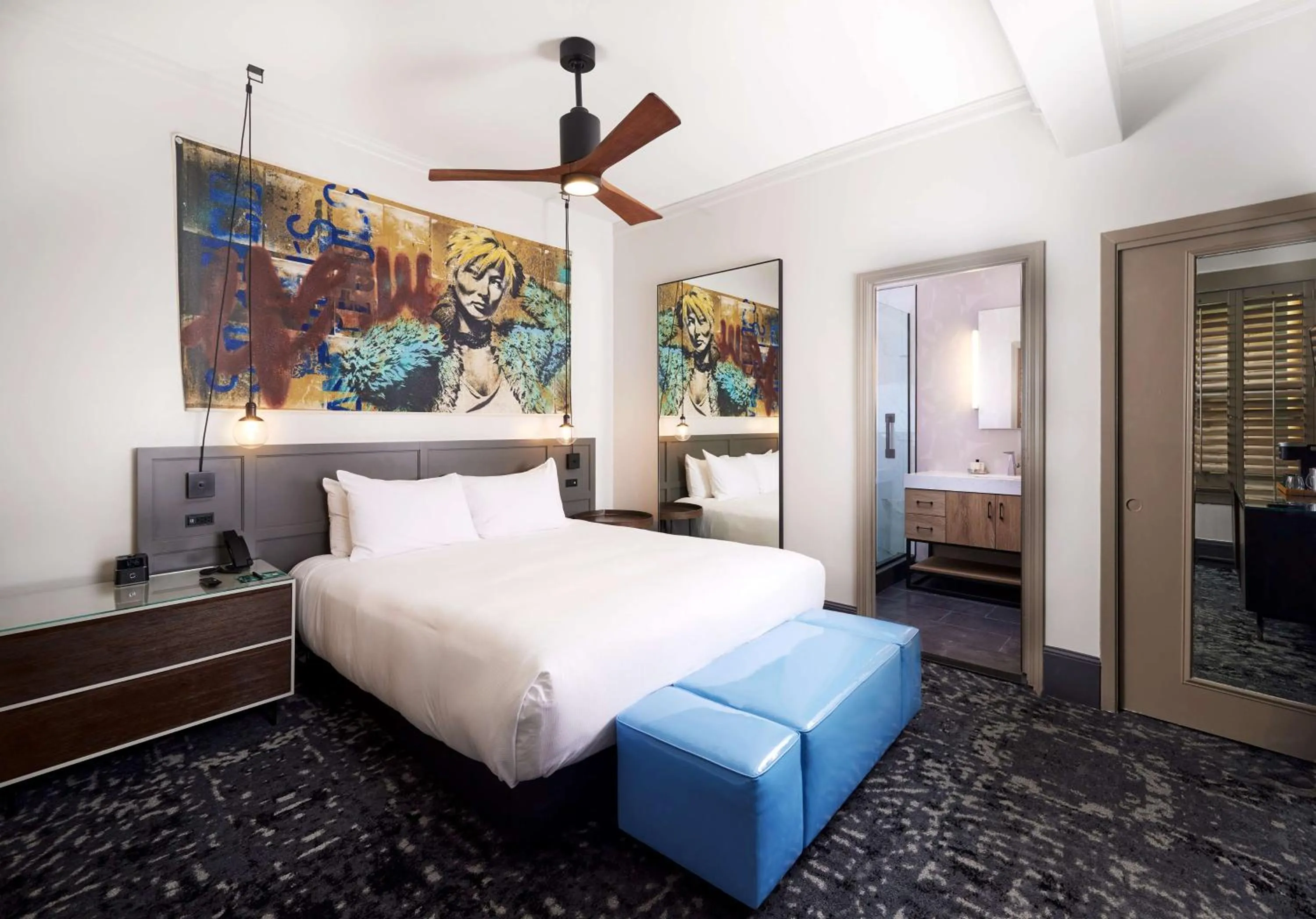 Bathroom, Bed in The Barnes San Francisco, Tapestry Collection by Hilton