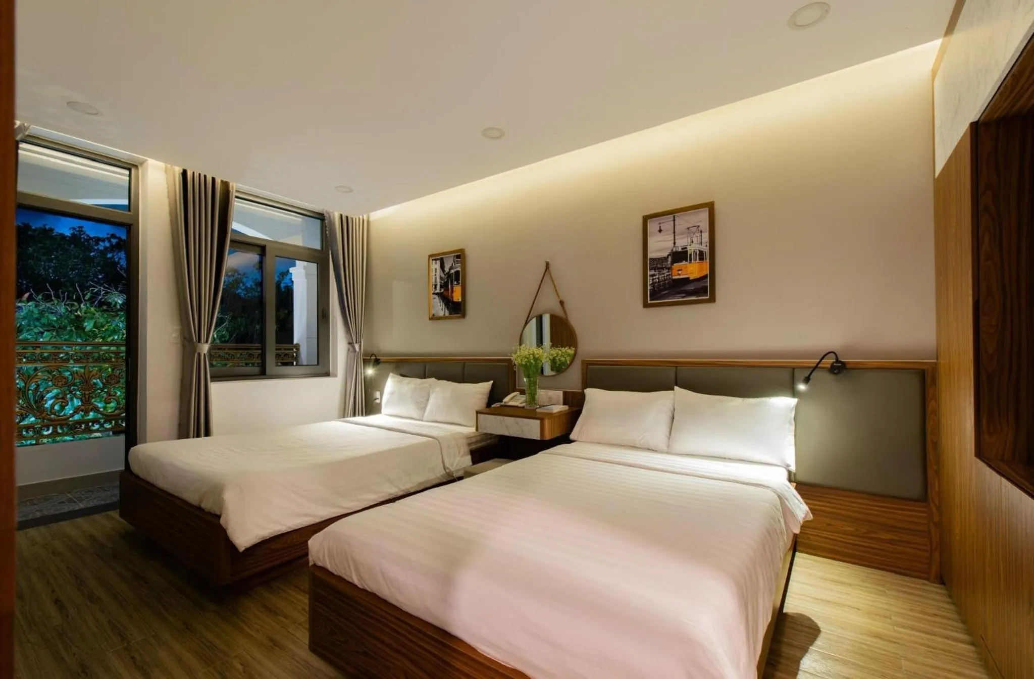 Bed in West Lake Hotel - Near Bai Dai Beach