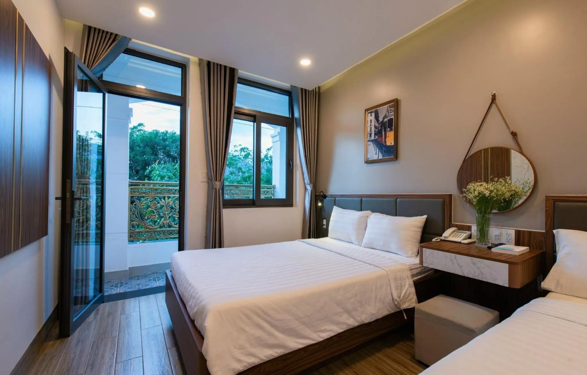 Bed in West Lake Hotel - Near Bai Dai Beach