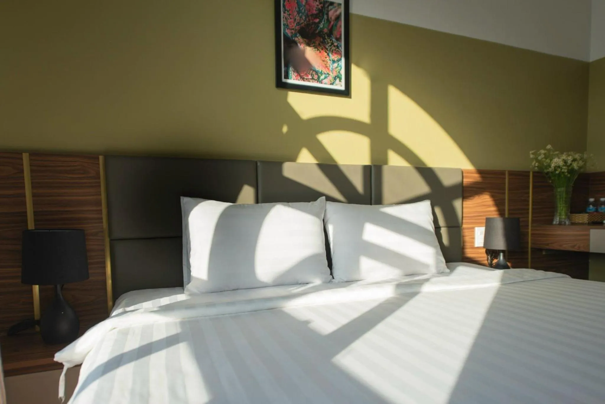 Bed in West Lake Hotel - Near Bai Dai Beach