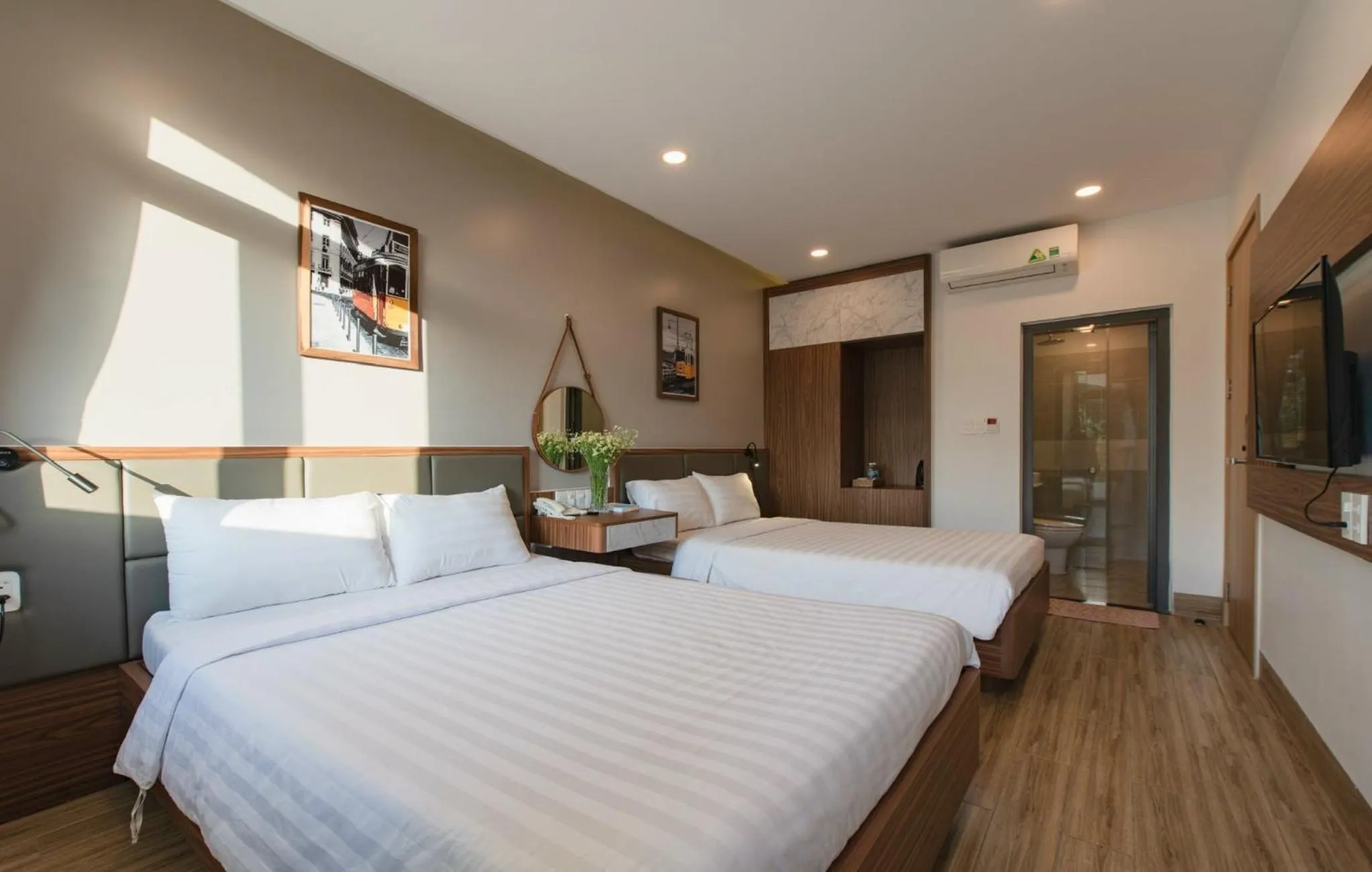 Bed in West Lake Hotel - Near Bai Dai Beach