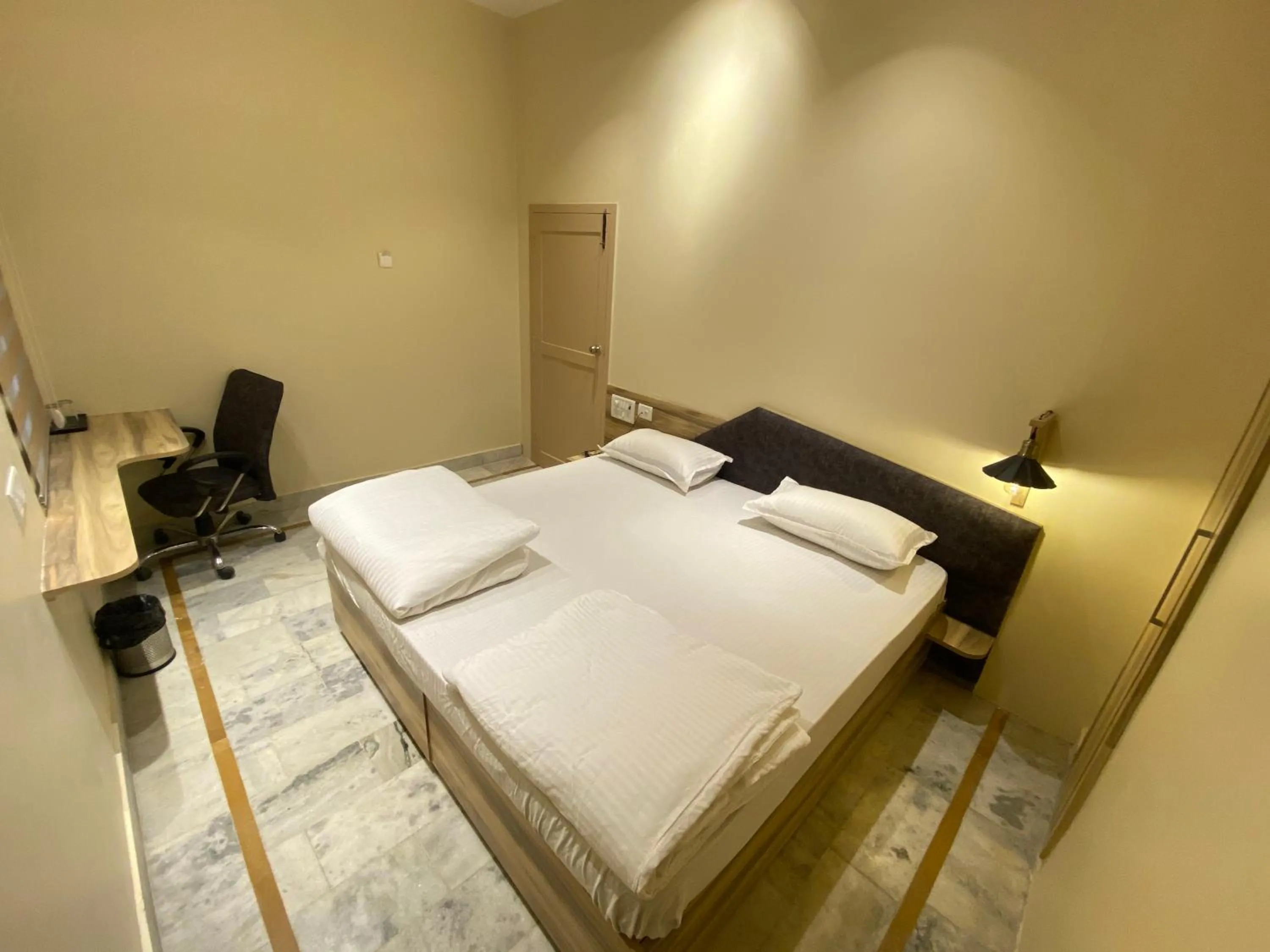 Bed in Backpackers Den