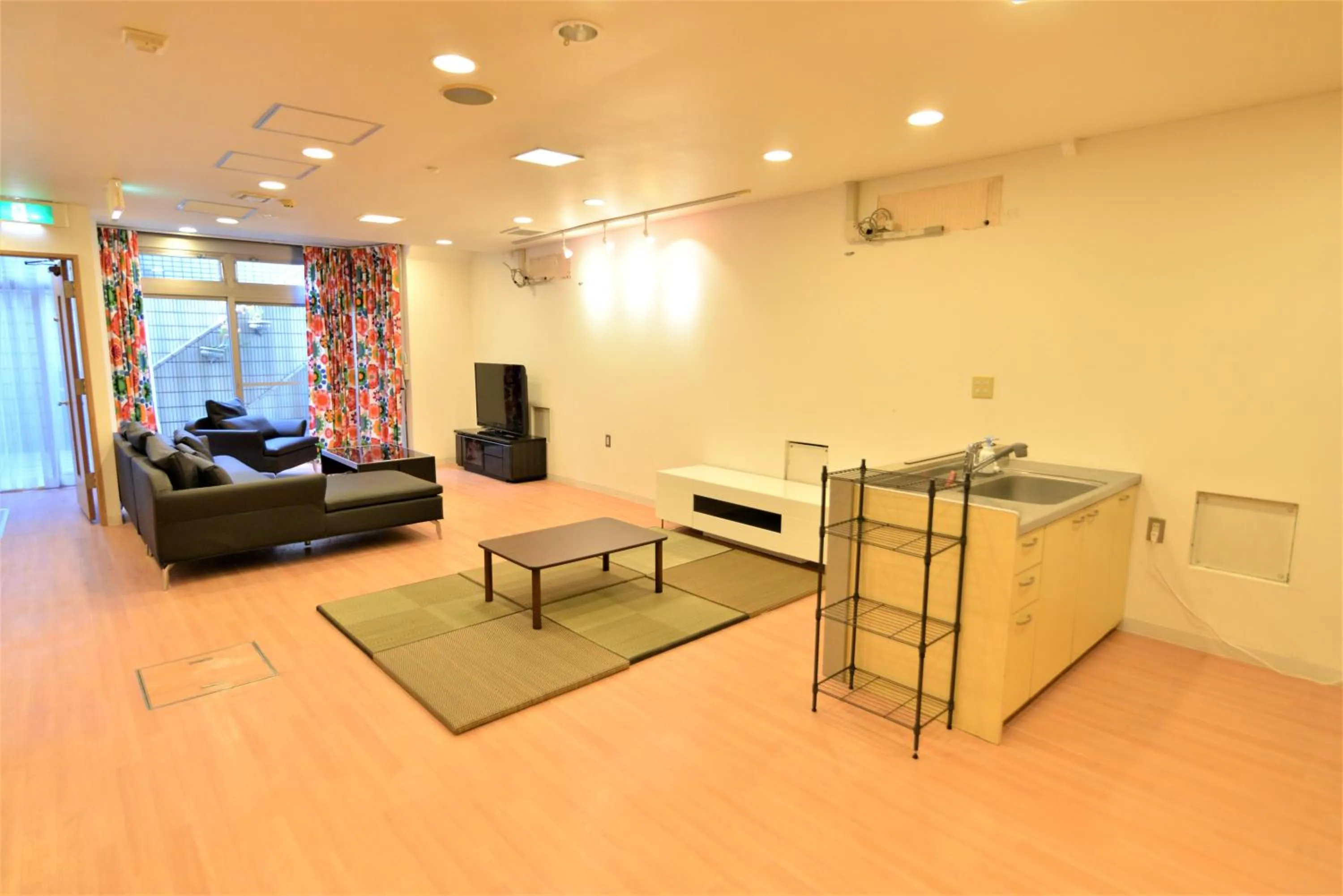 Kitchen or kitchenette in Syukur Ofuna