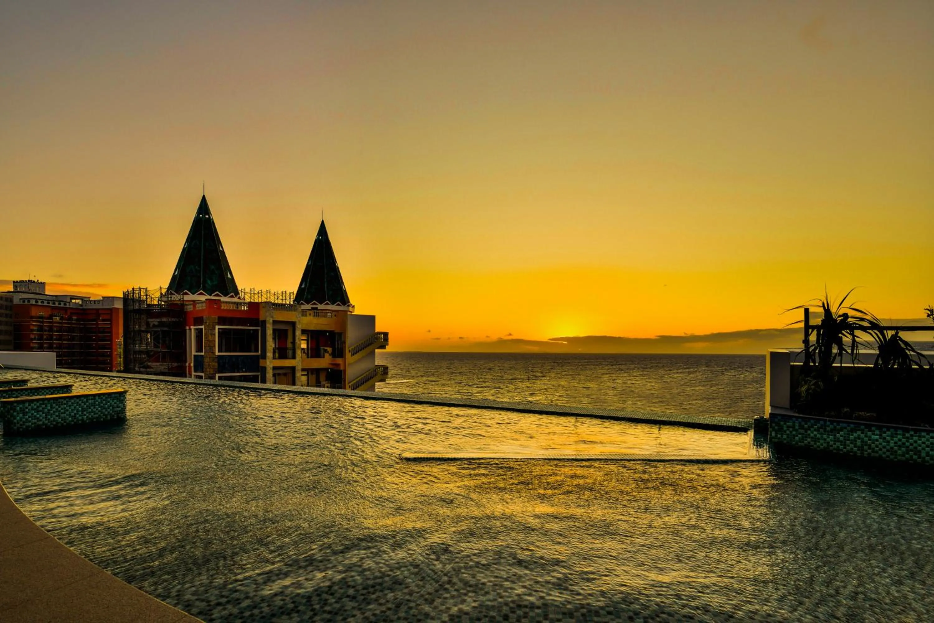 Sunset in Lequ Okinawa Chatan Spa ＆ Resort