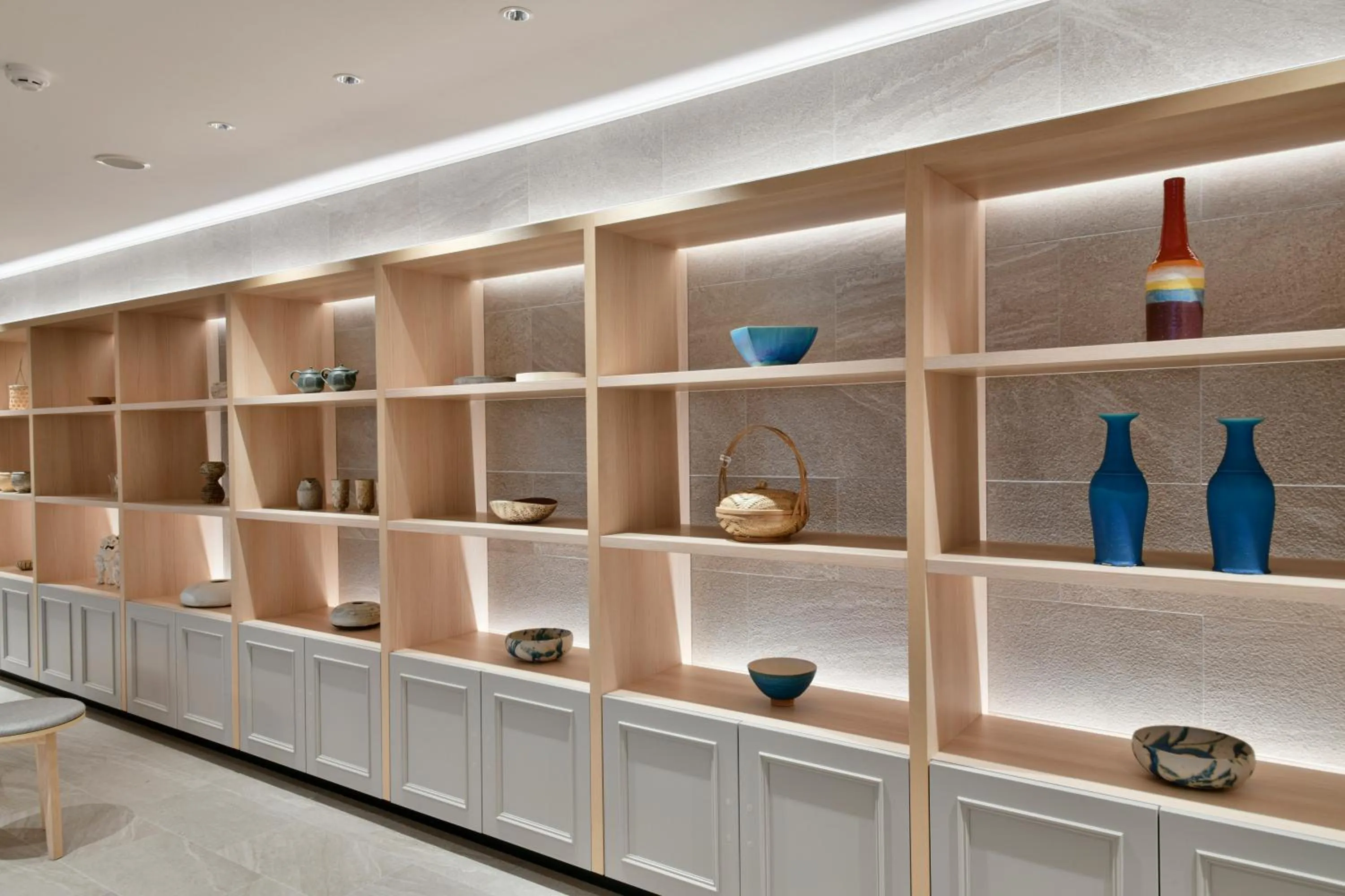 Lobby or reception in Lequ Okinawa Chatan Spa ＆ Resort