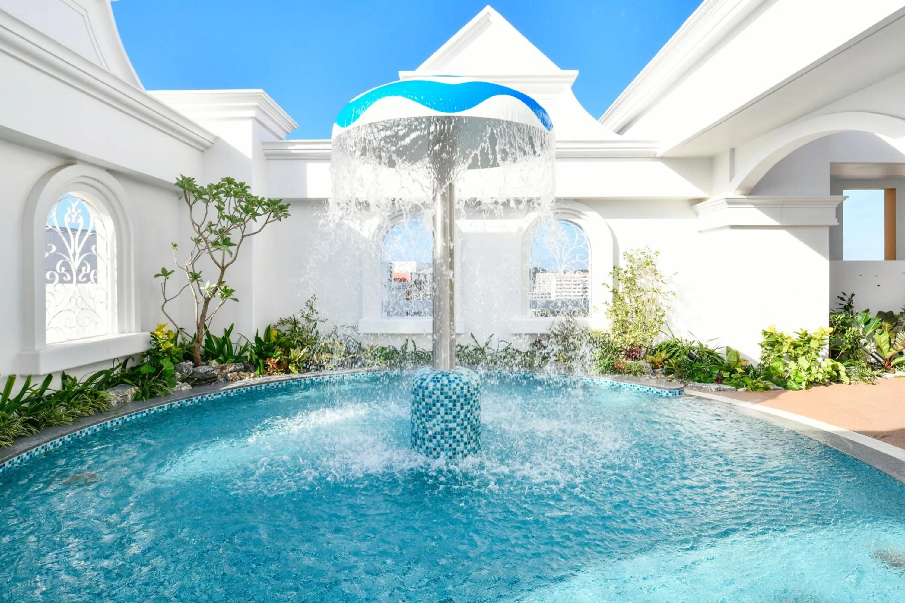 Swimming pool in Lequ Okinawa Chatan Spa ＆ Resort