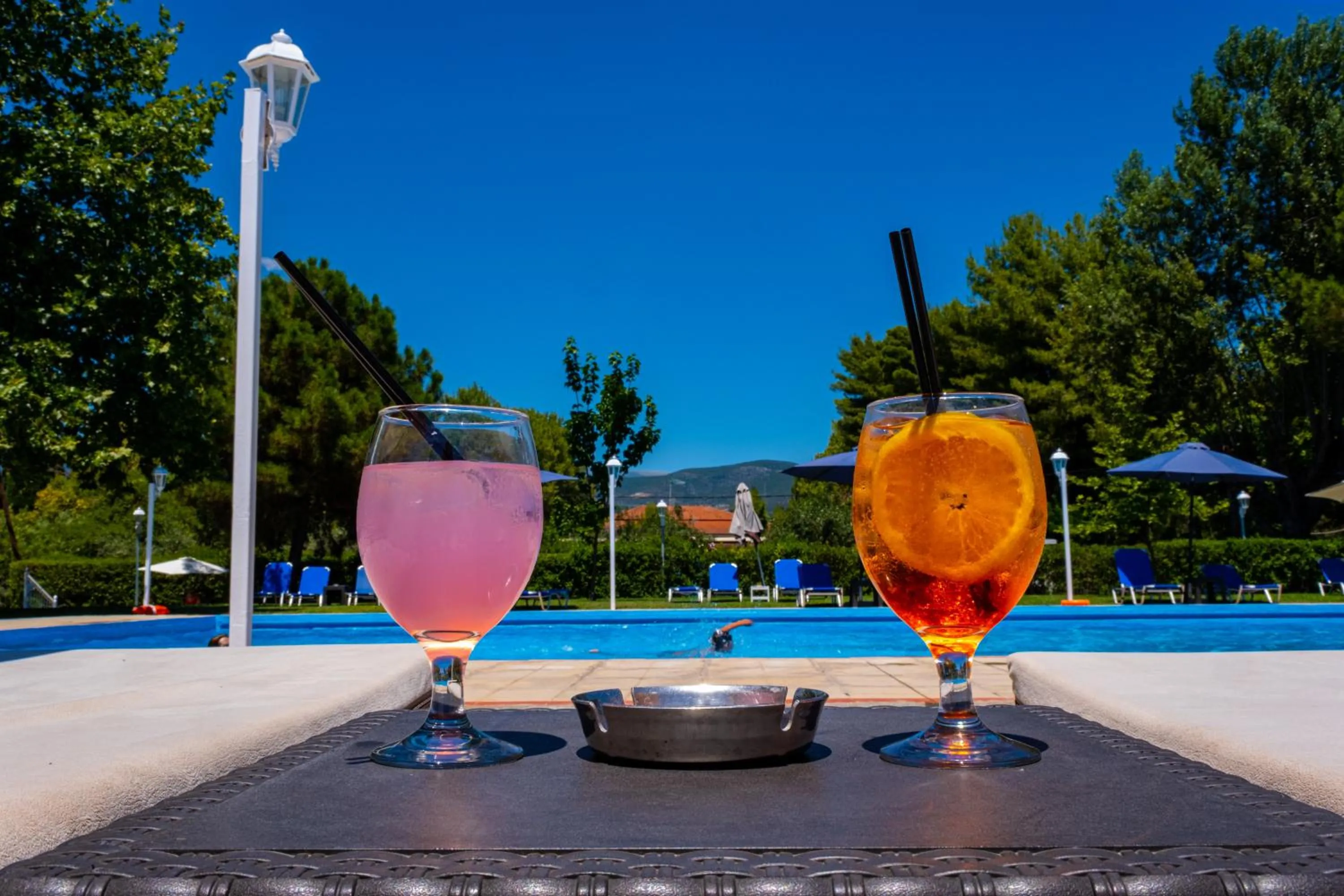 Alcoholic drinks in Tsamadanis Hotel & Bungalows Friends Family