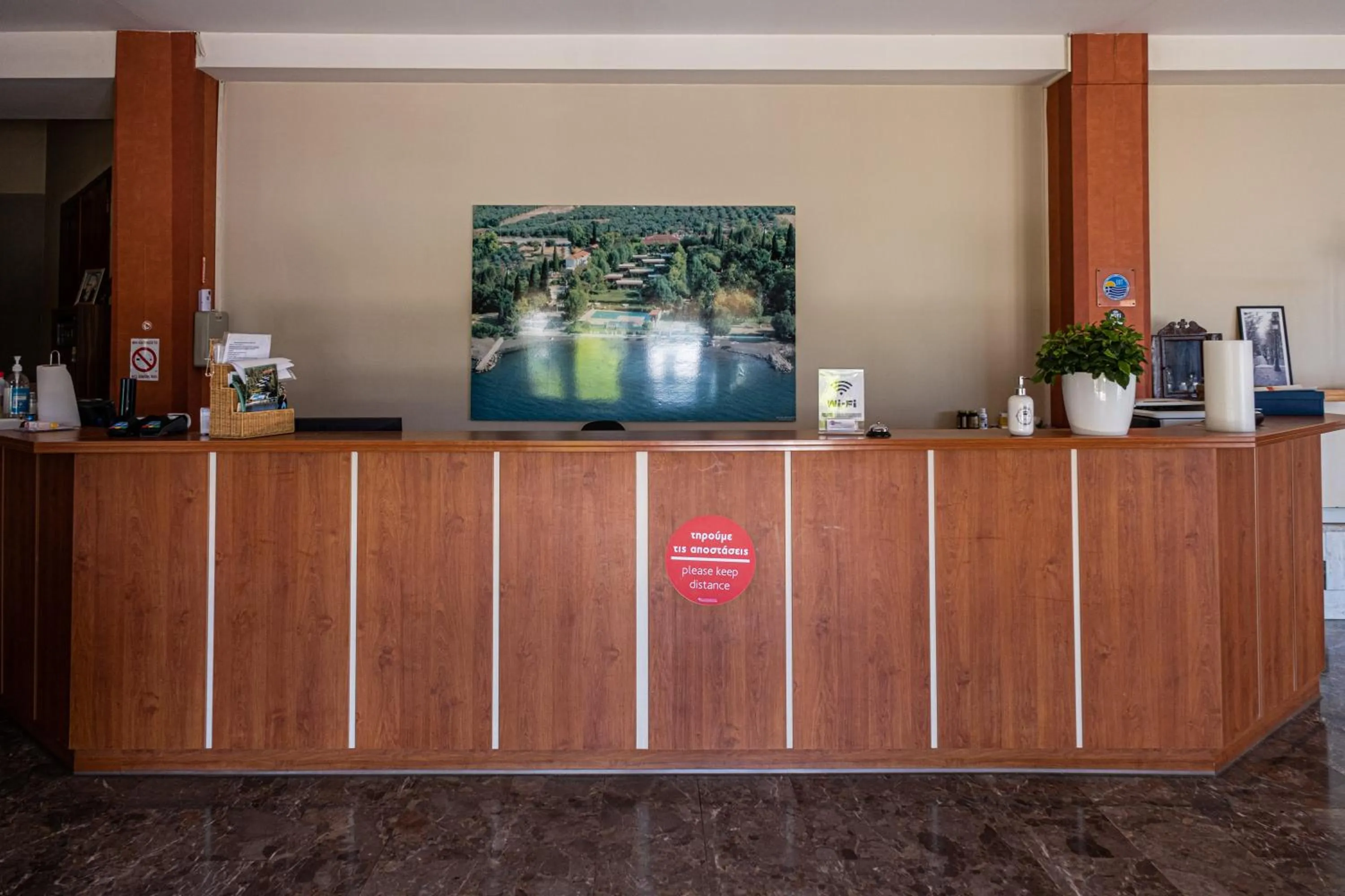 Lobby or reception in Tsamadanis Hotel & Bungalows Friends Family