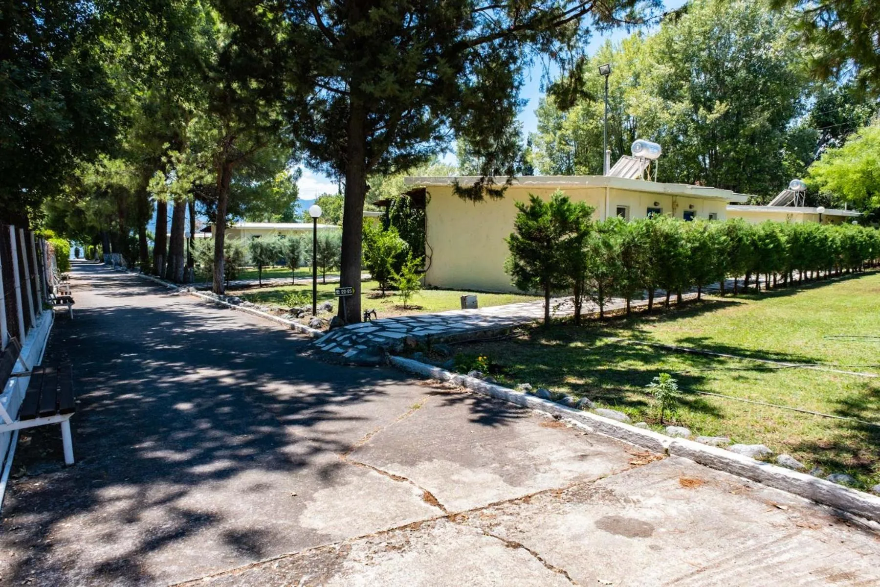 Patio in Tsamadanis Hotel & Bungalows Friends Family