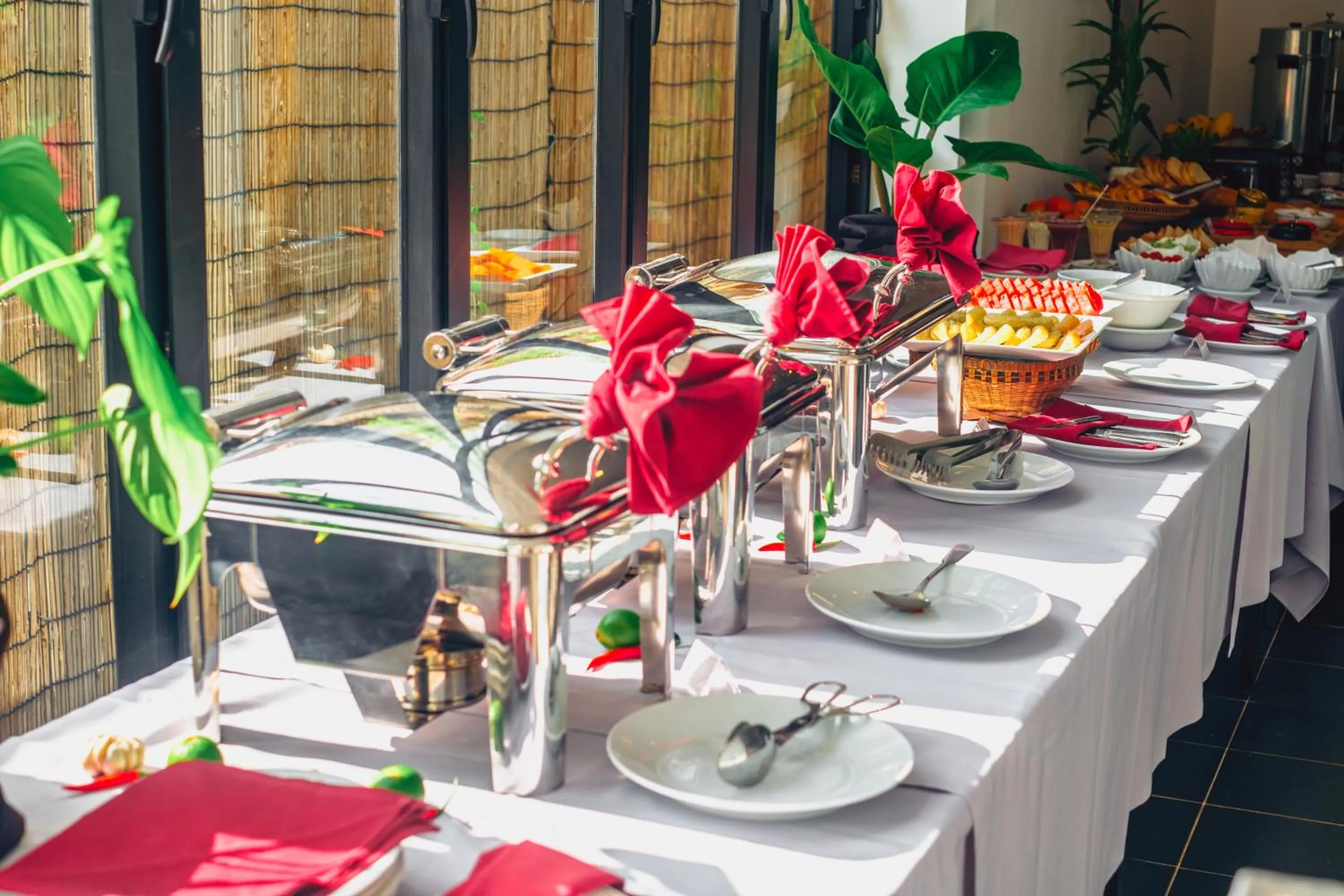 Breakfast in Angkor Aurora