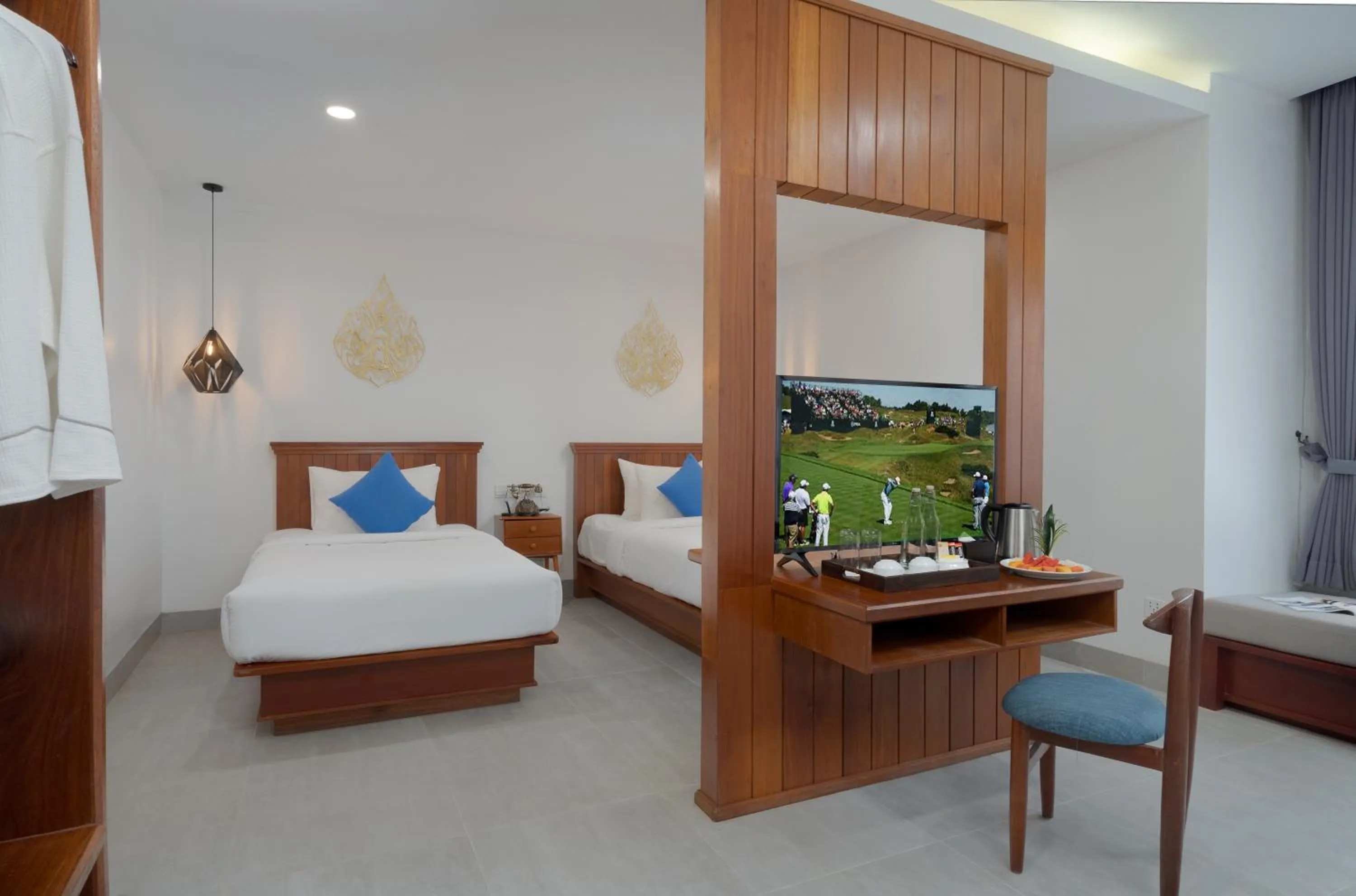 Bedroom, Bed in Angkor Aurora