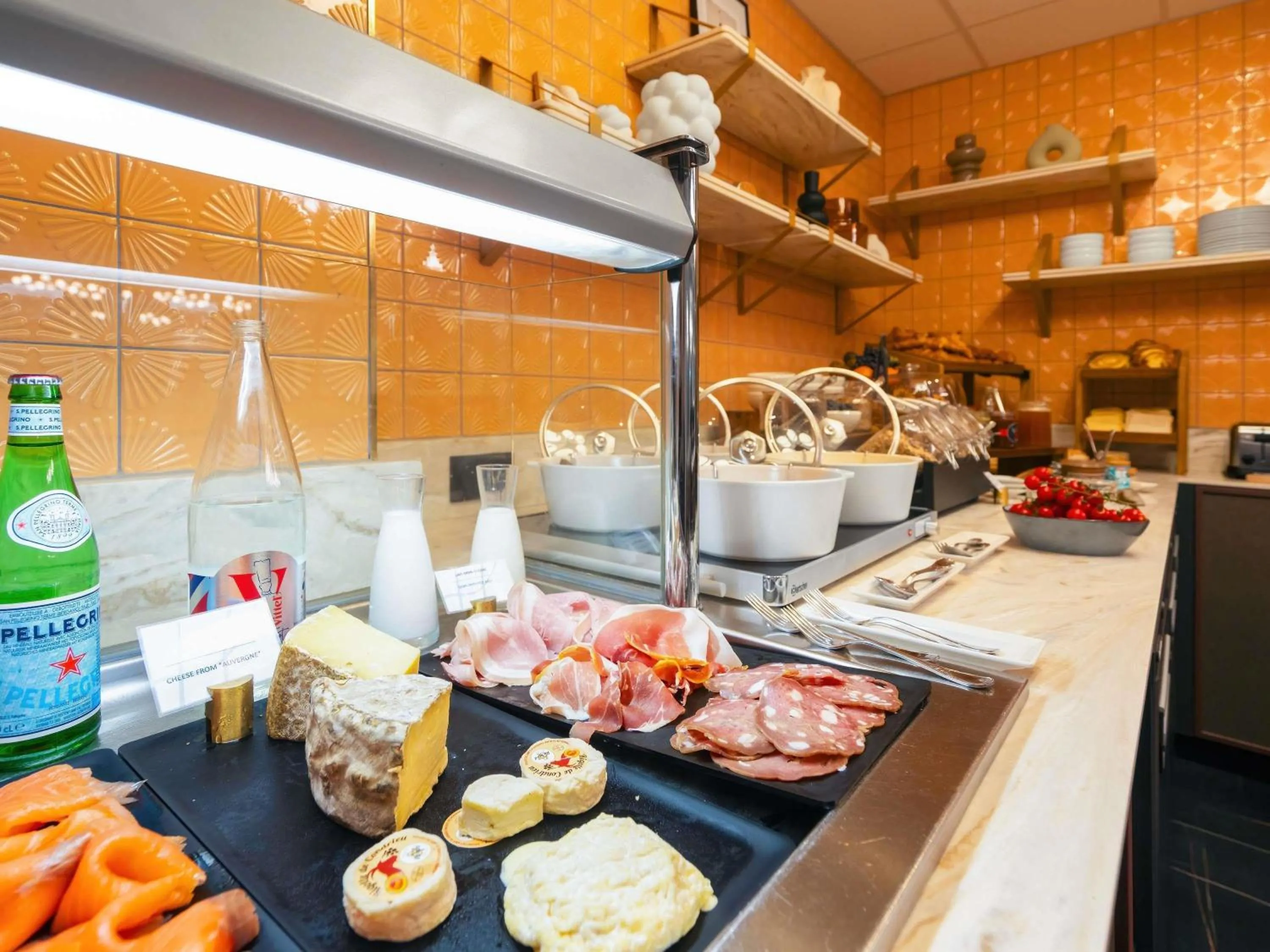 Breakfast in Grand Hotel des Brotteaux Lyon Ctre - Handwritten Collection