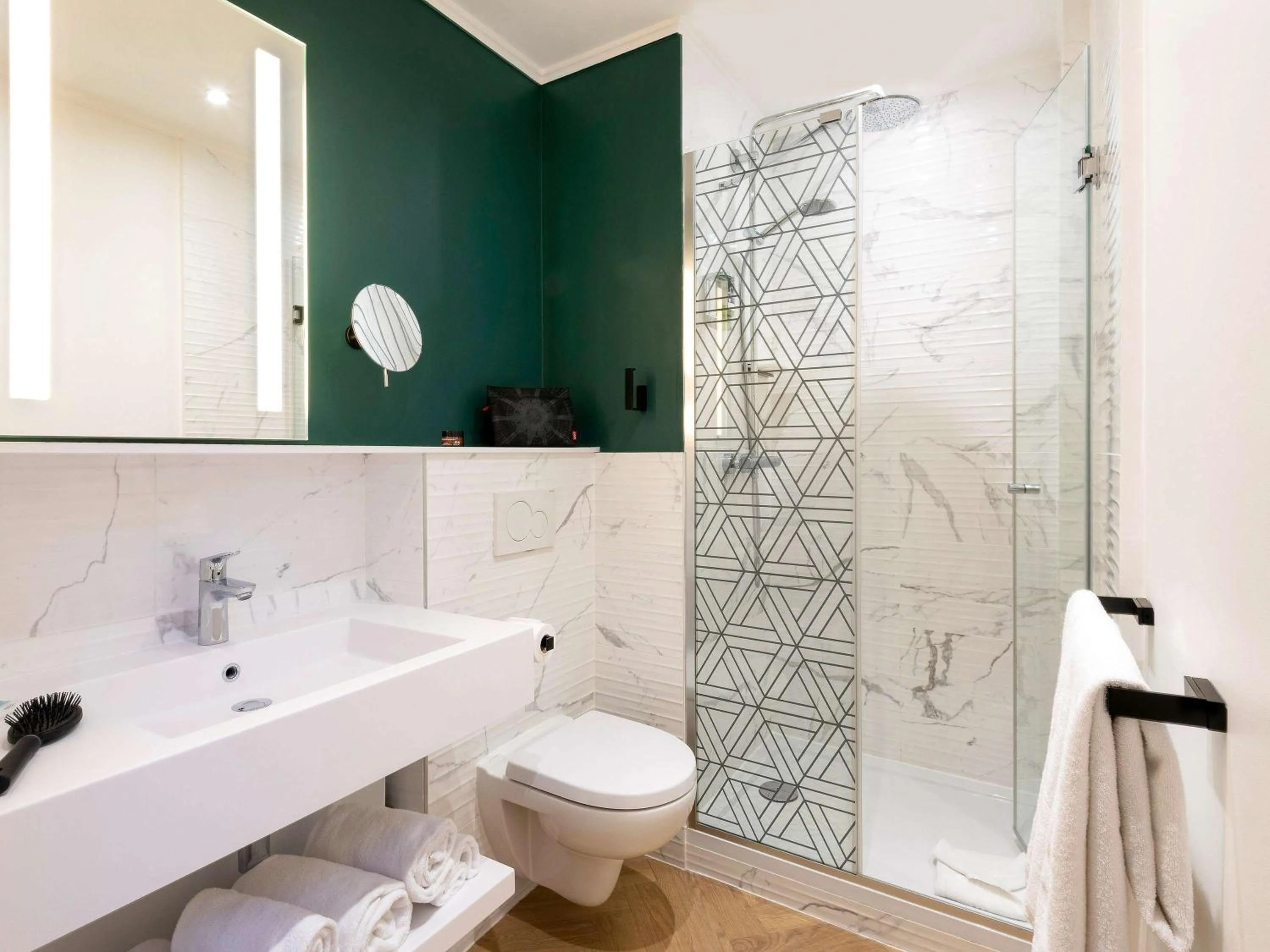 Superior Twin Room in Grand Hotel des Brotteaux Lyon Ctre - Handwritten Collection