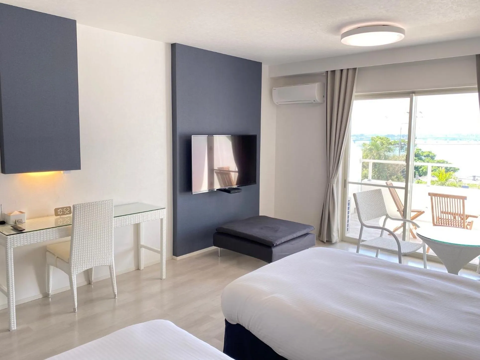 Bed in Lalamare Kouri