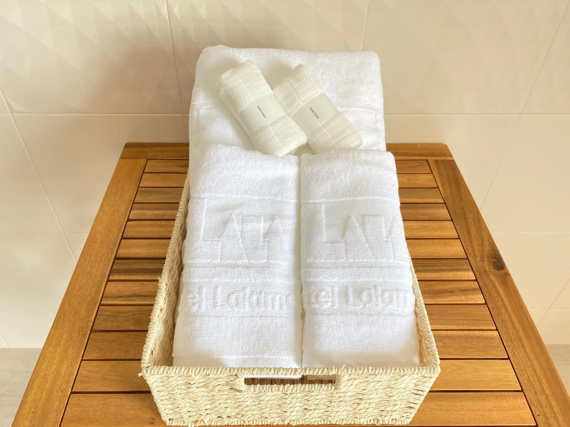 towels, Bed in Lalamare Kouri