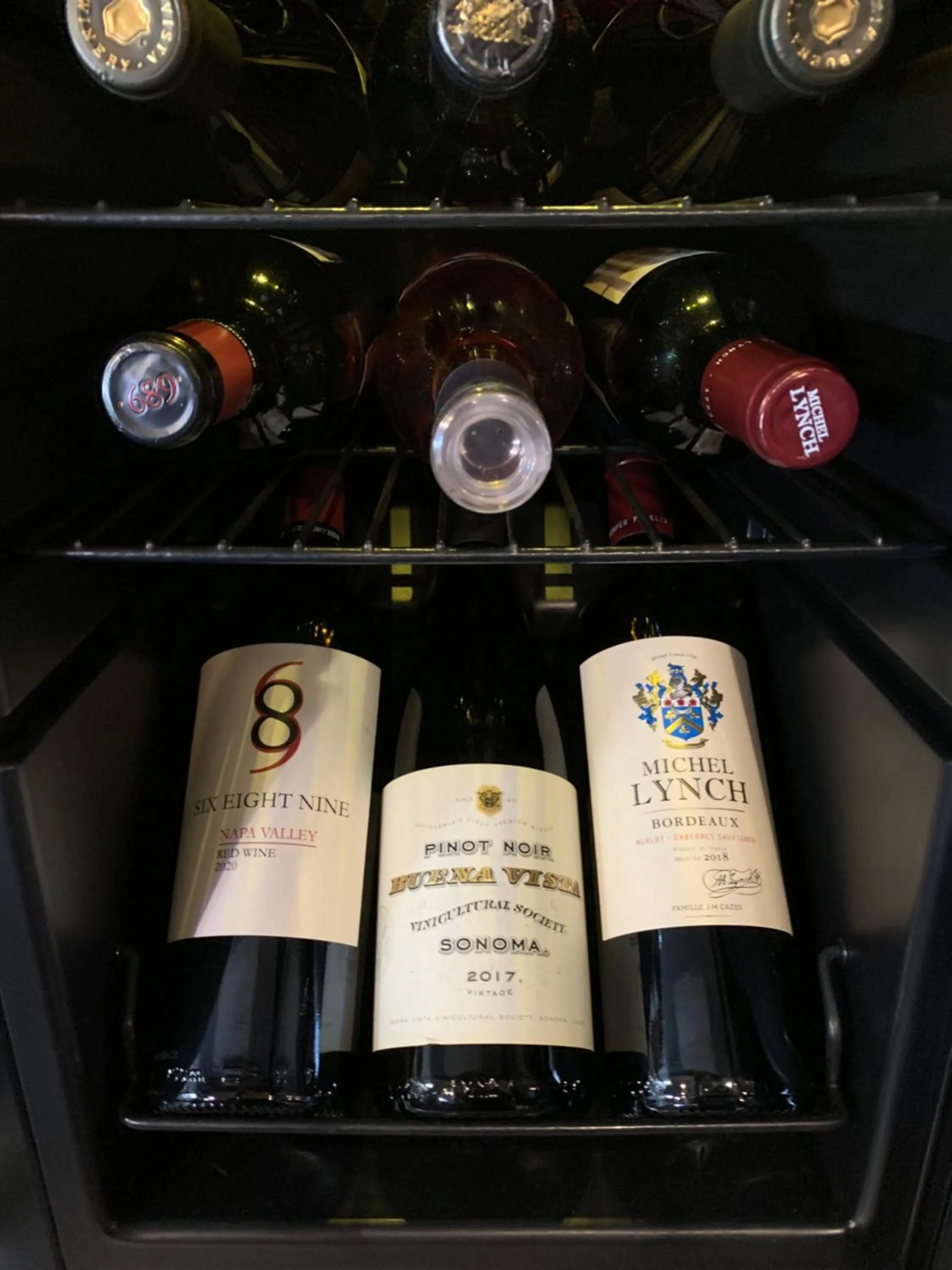 Restaurant/places to eat in Lalamare Kouri