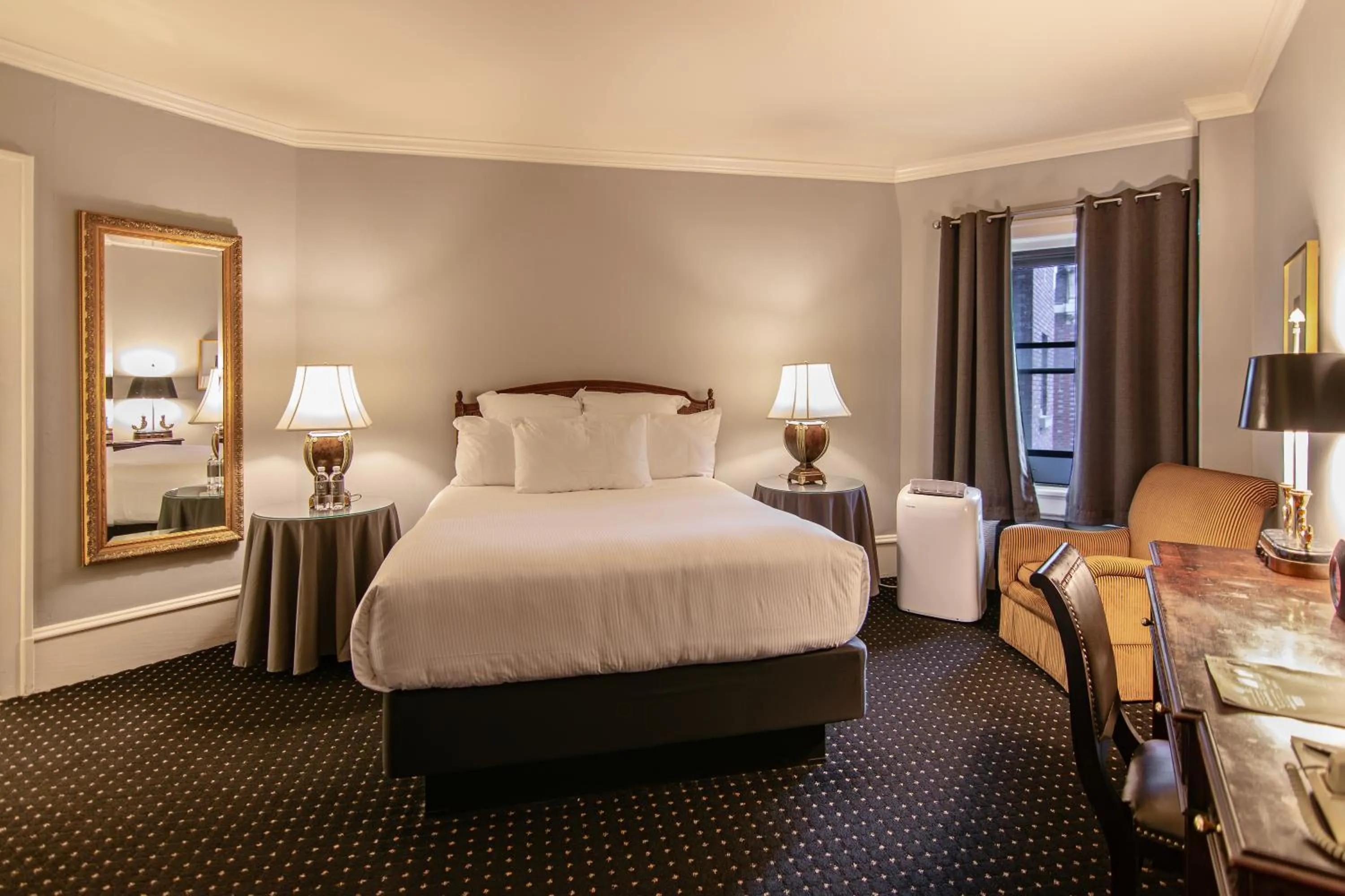 Bedroom, Bed in Hotel Sorrento