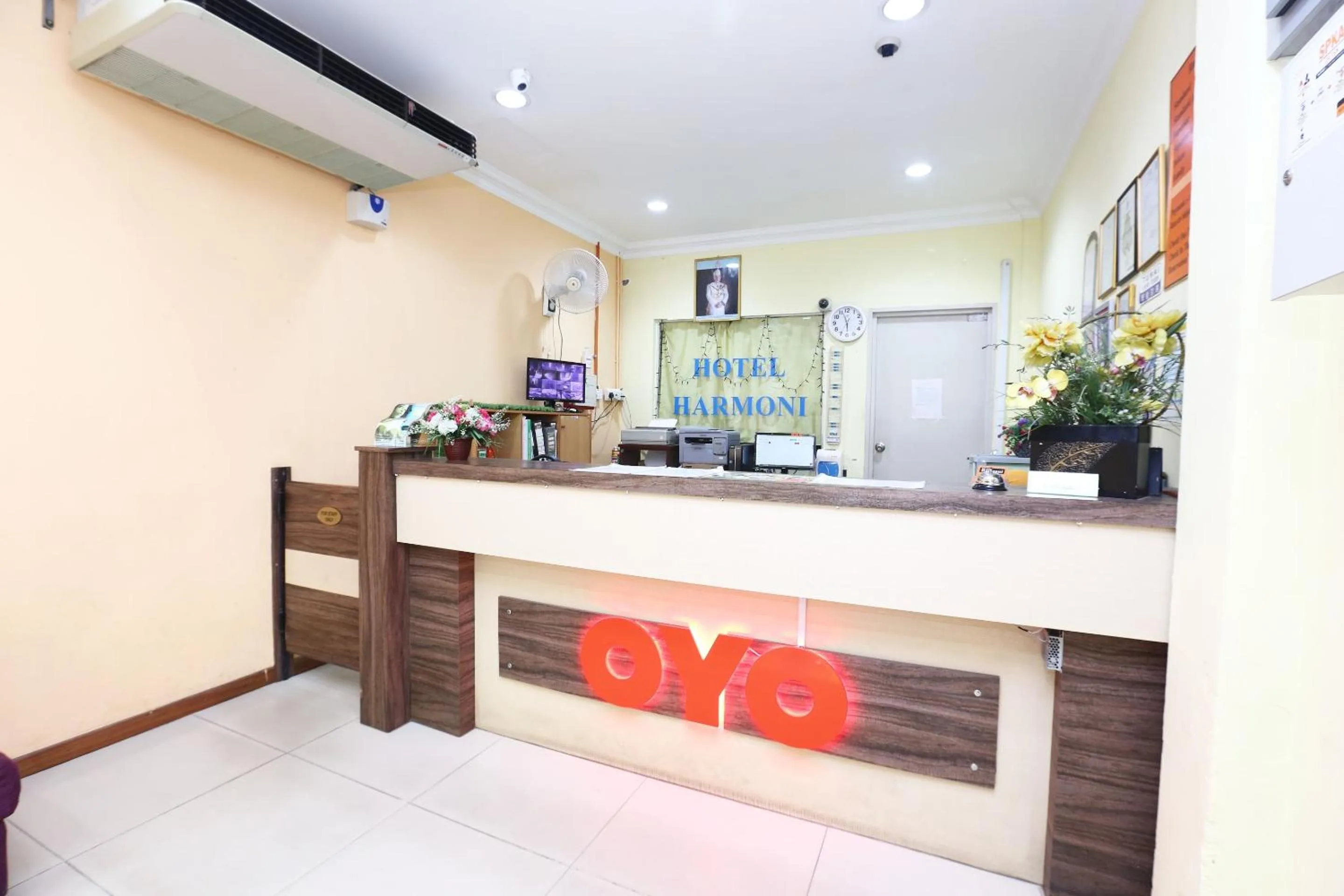 Lobby or reception in Hotel O Harmoni Hotel