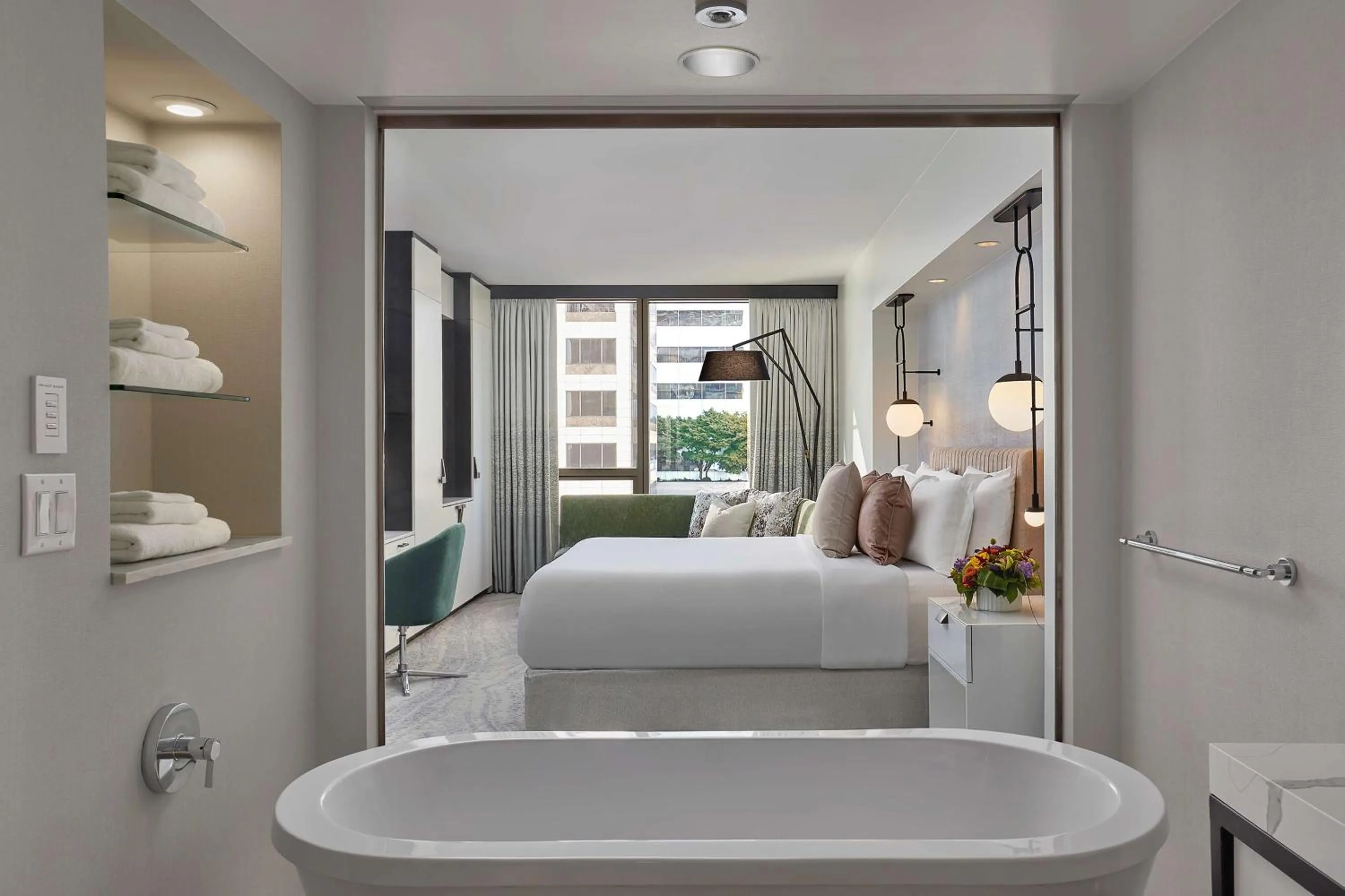 Bathroom, Bed in Hotel 1000, LXR Hotels & Resorts