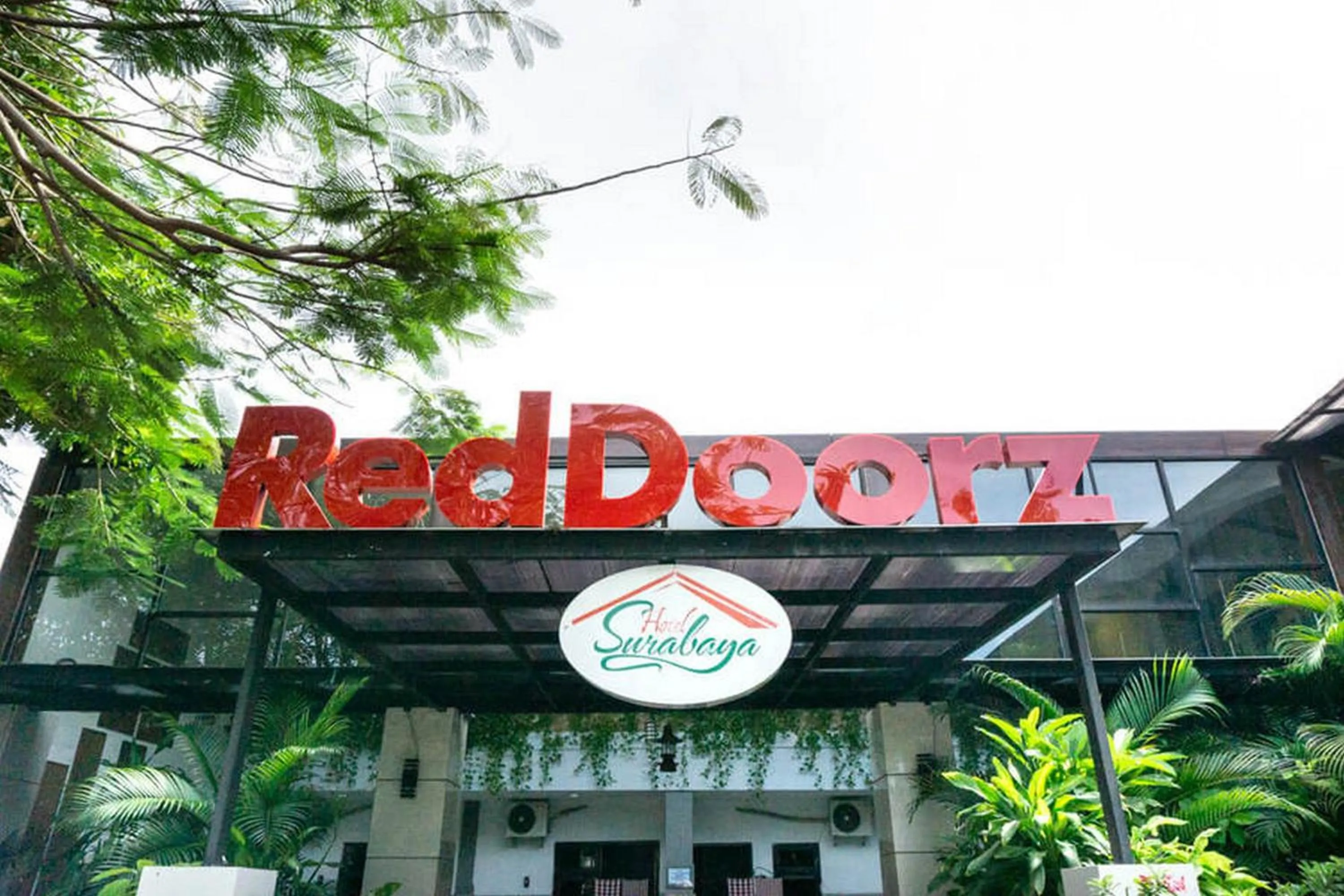 RedDoorz @ Hotel Surabaya Sumenep