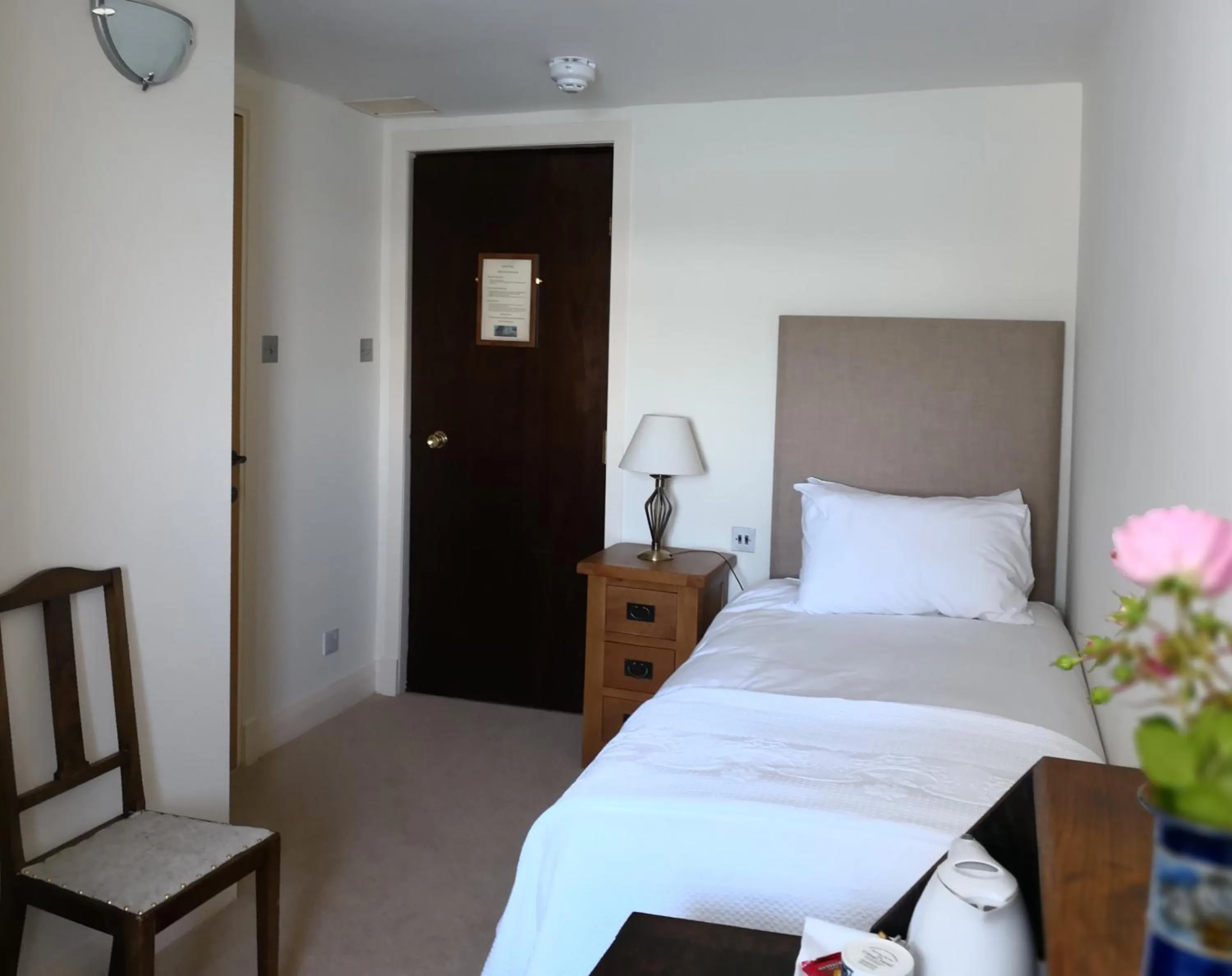 Bedroom, Bed in Crinan Hotel