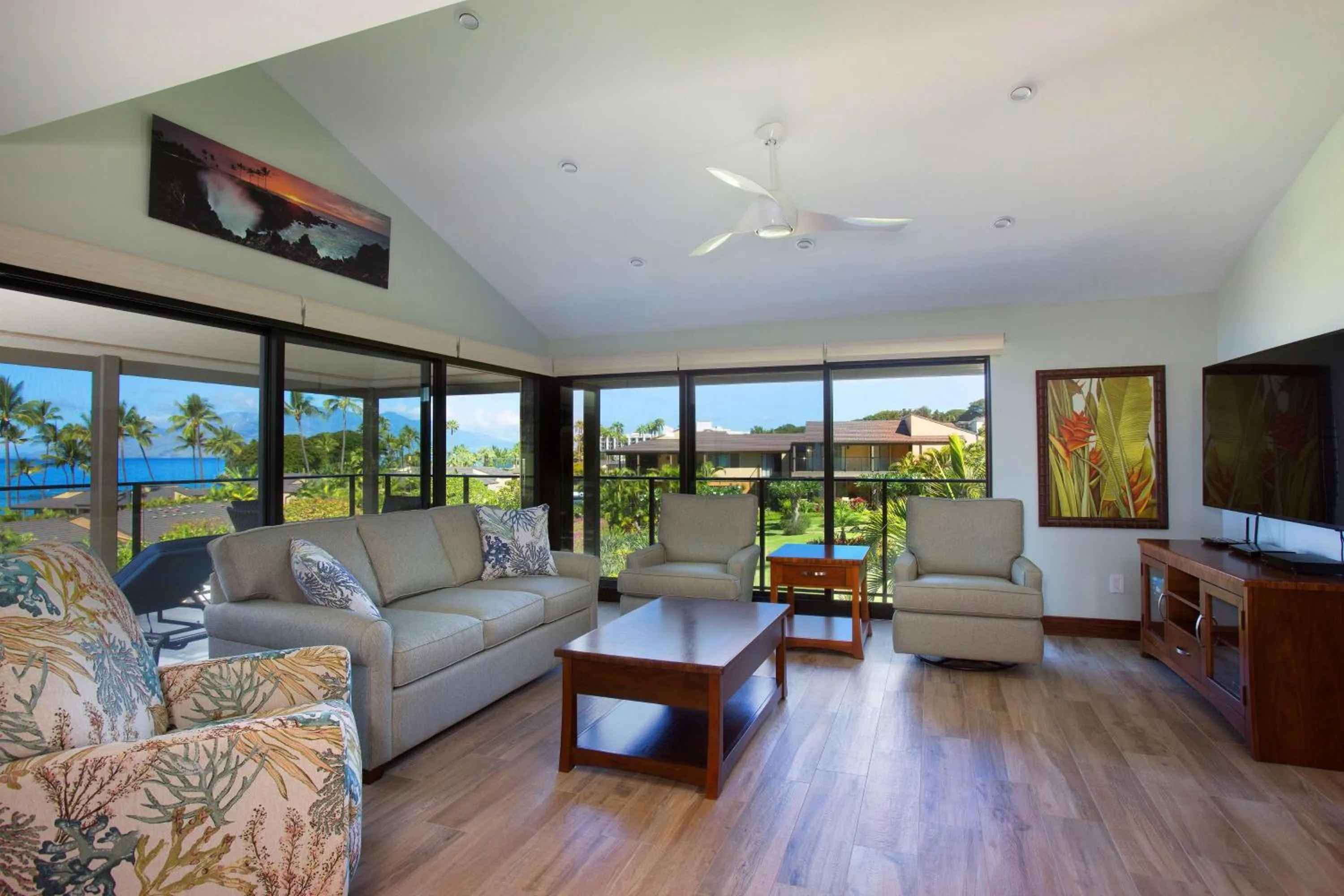 Photo of the whole room in Wailea Beach Villas