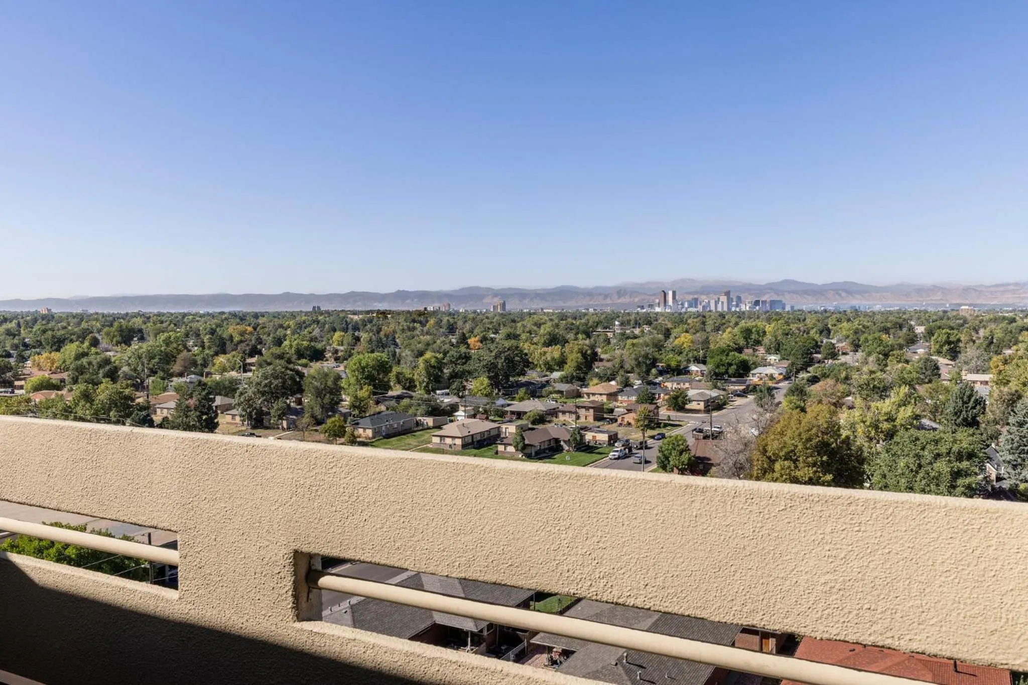 Photo of the whole room in Holiday Inn Denver East by IHG