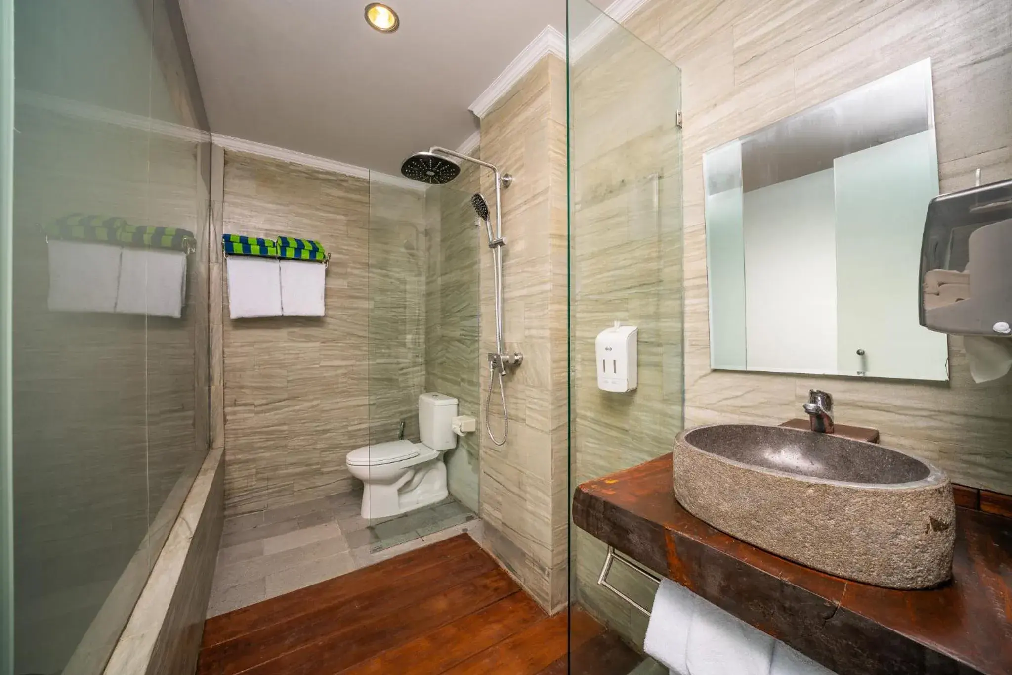 Double Room with Balcony in Dreamland View Double Room with Balcony in Dreamland View