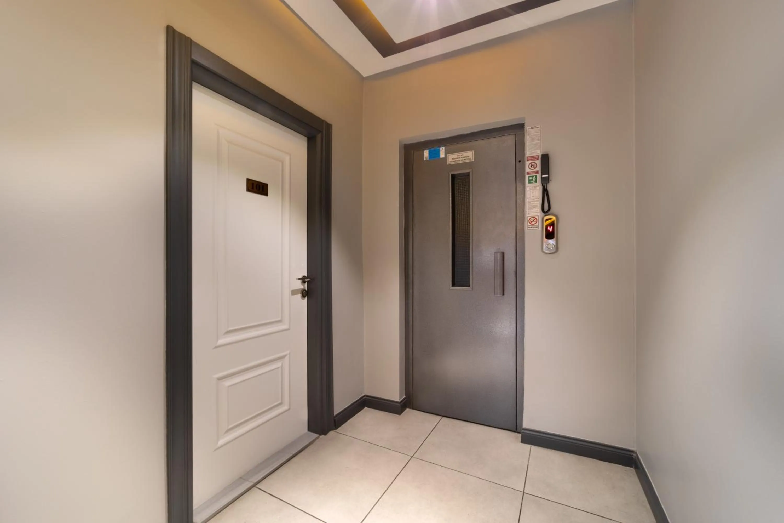 Property building in Bakırköy Zeugma Suit Otel