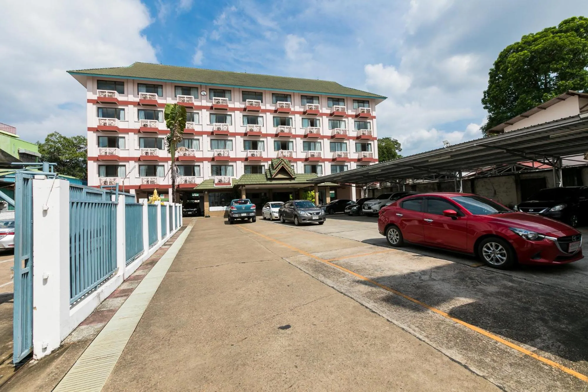 Parking in Tokyo Hotel