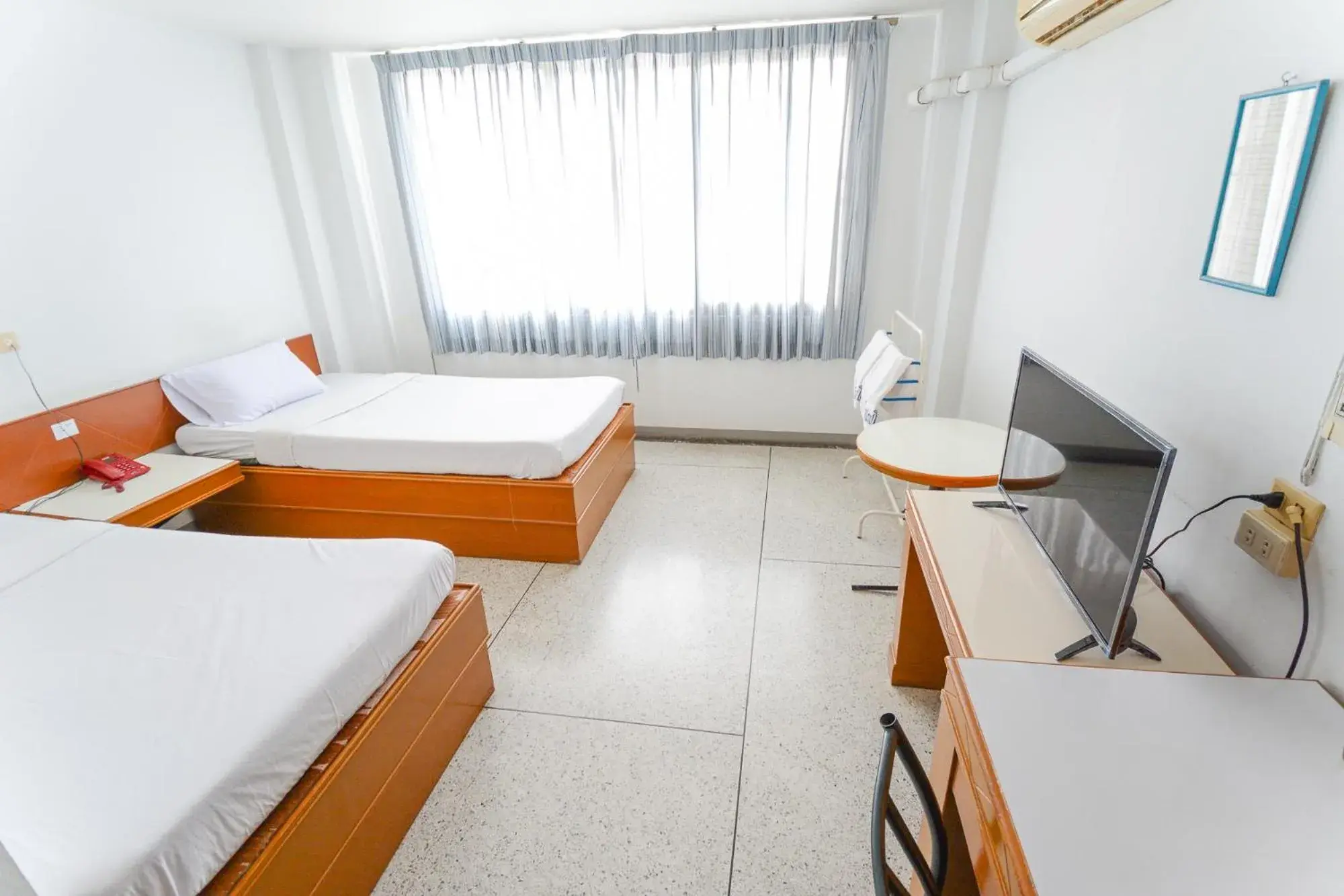 Standard Twin Room in Tokyo Hotel Standard Twin Room in Tokyo Hotel