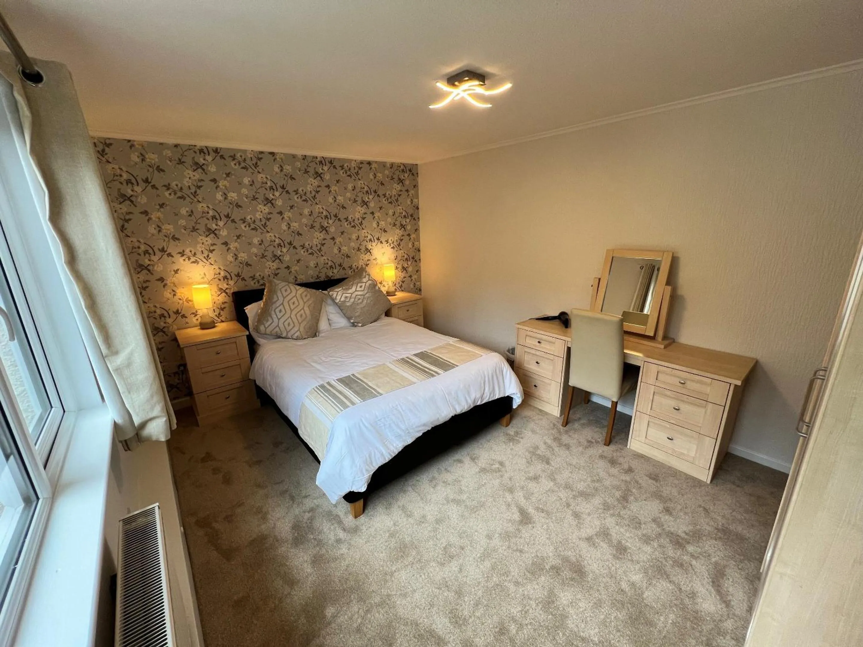 Bedroom, Bed in Rossal House Apartments, Inverness, Highlands
